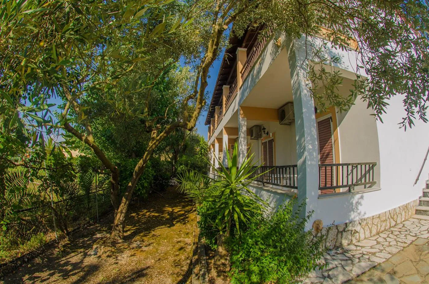 Property building in Takis Apartments