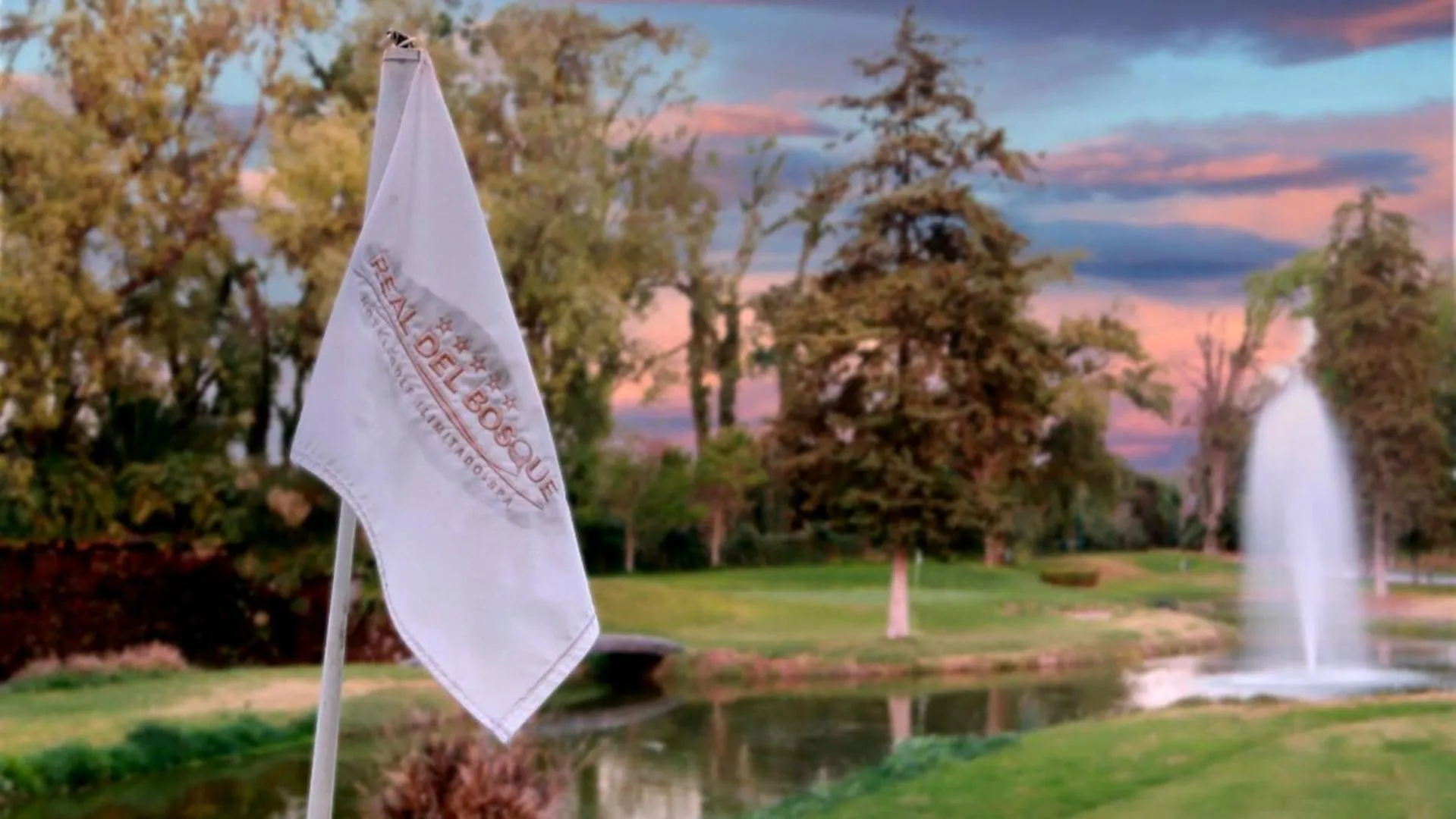 Golfcourse in Real Home by Real del Bosque