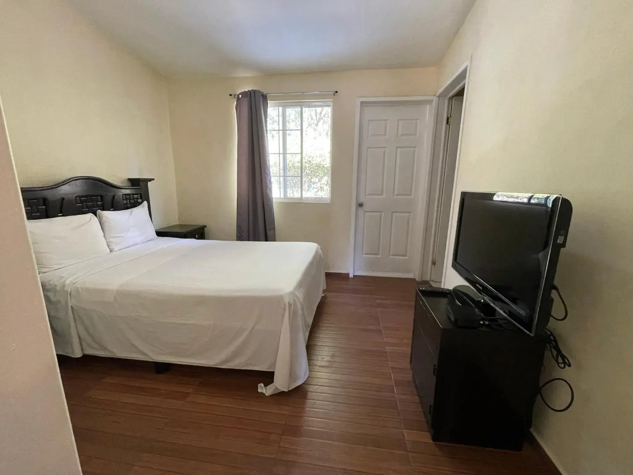 Double Room in Hotel Real Home Double Room in Hotel Real Home