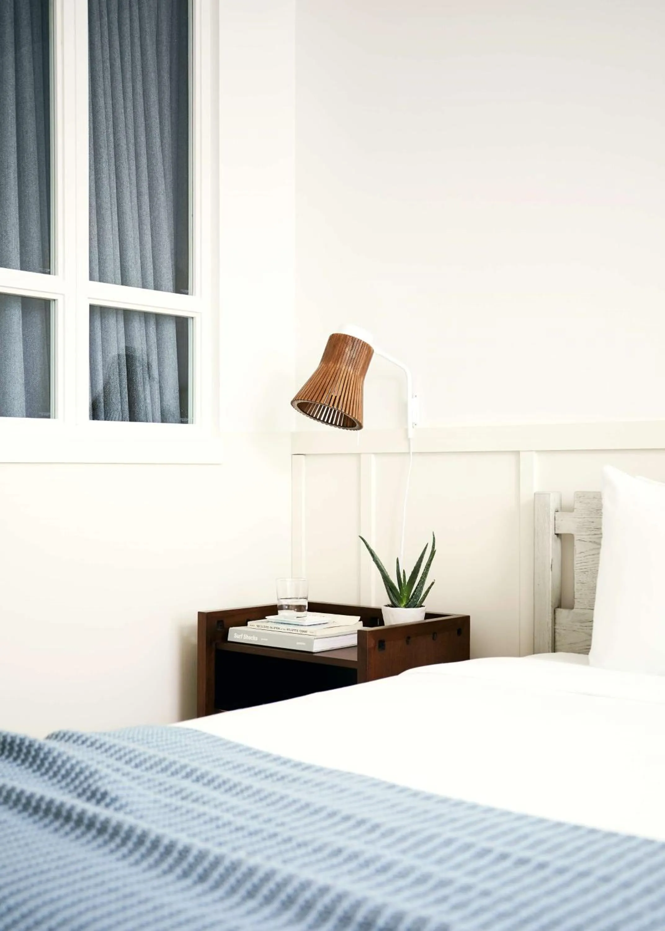Bedroom, Bed in Wayfinder Newport