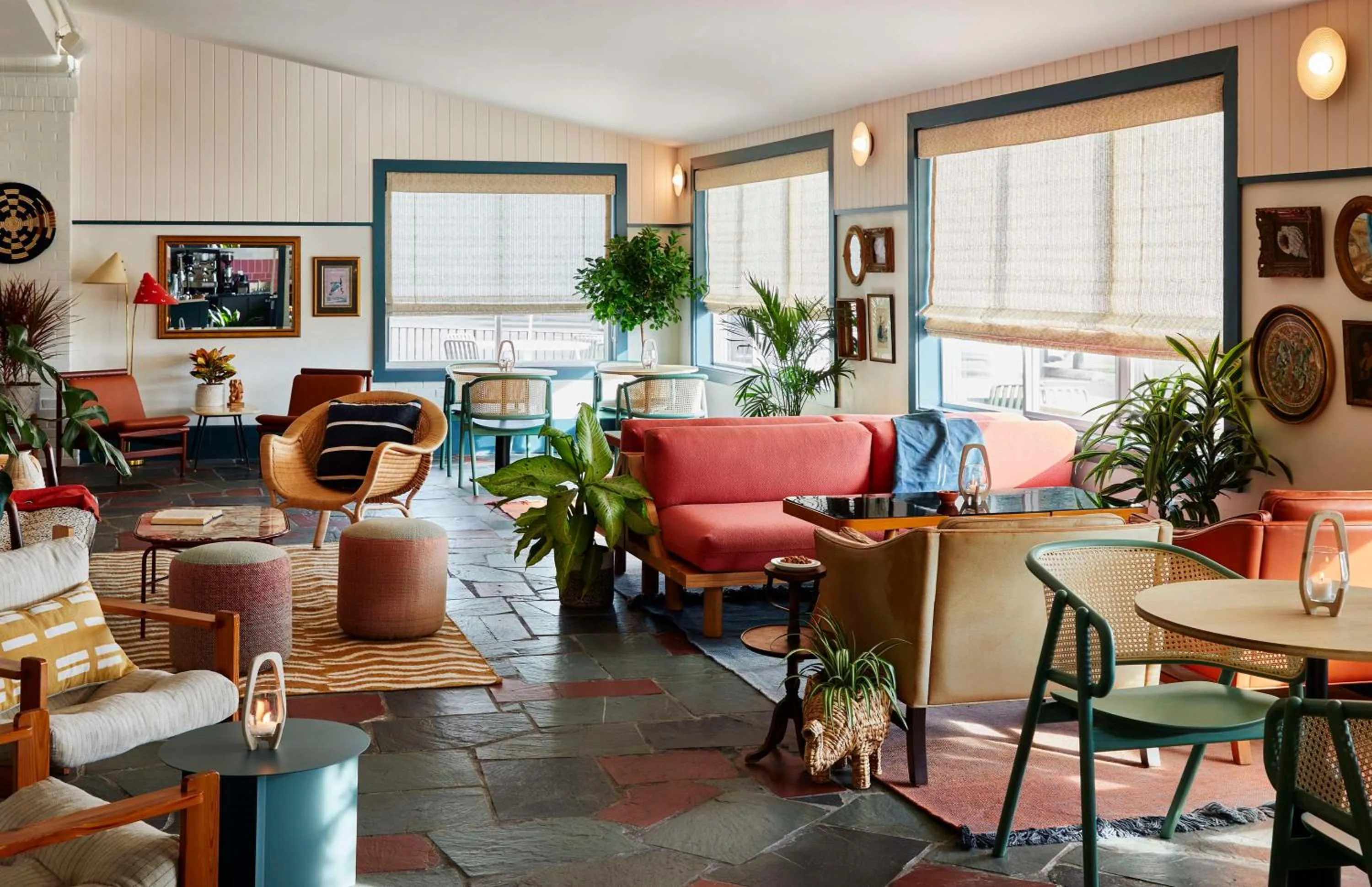 Lobby or reception in Wayfinder Newport