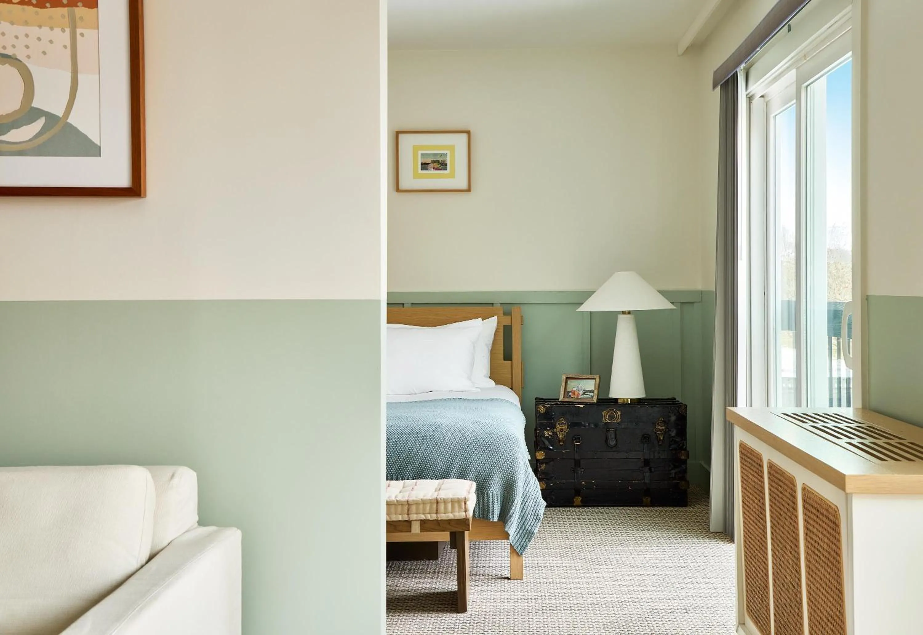 Bedroom, Bed in Wayfinder Newport