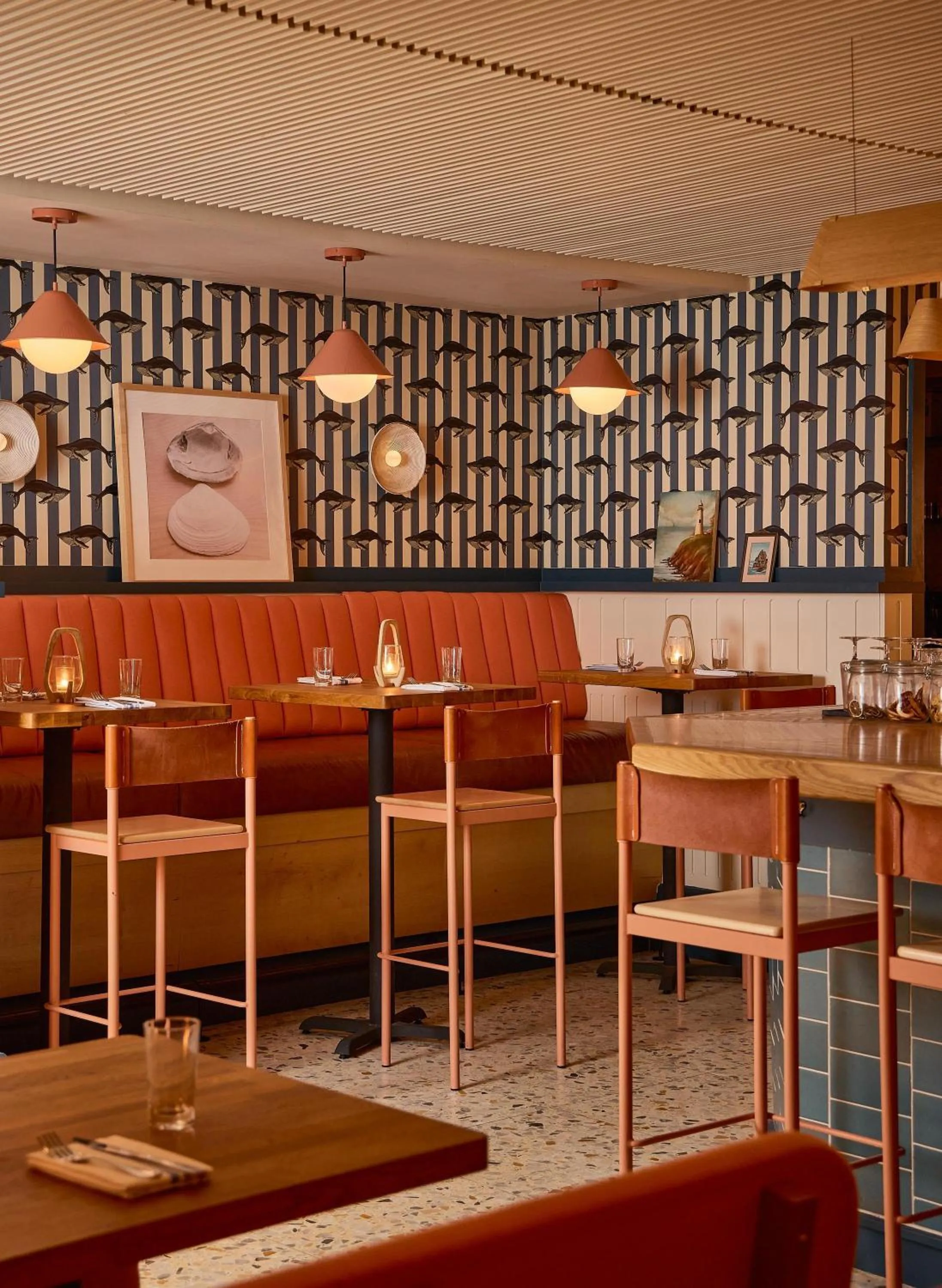 Restaurant/places to eat in Wayfinder Newport