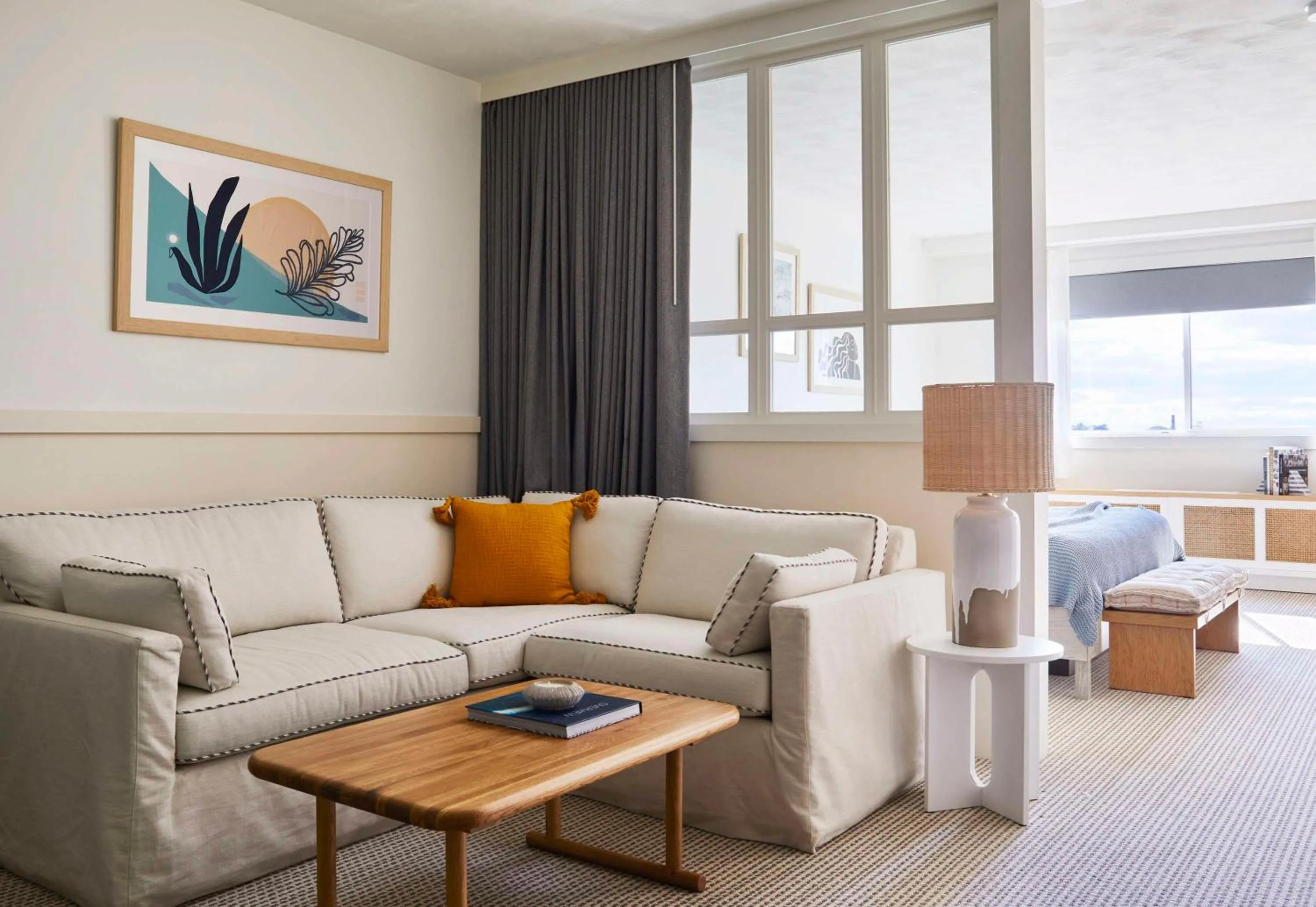 Photo of the whole room in Wayfinder Newport