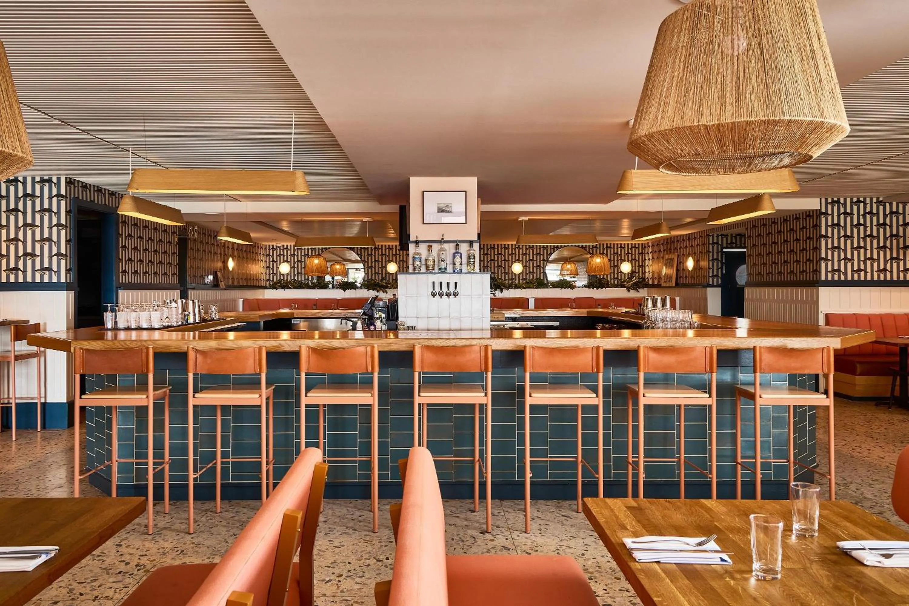 Restaurant/places to eat in Wayfinder Newport