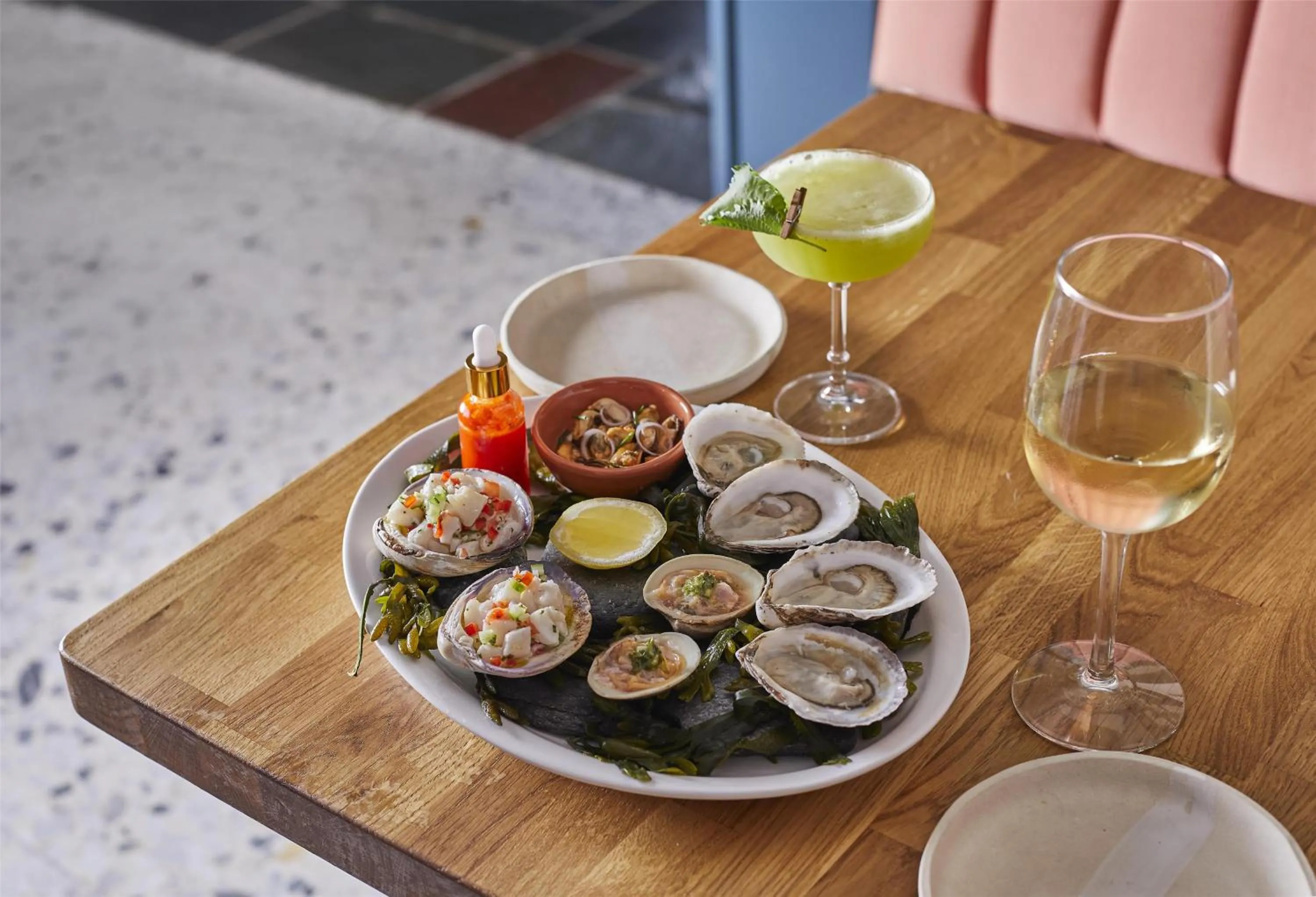 Food and drinks in Wayfinder Newport