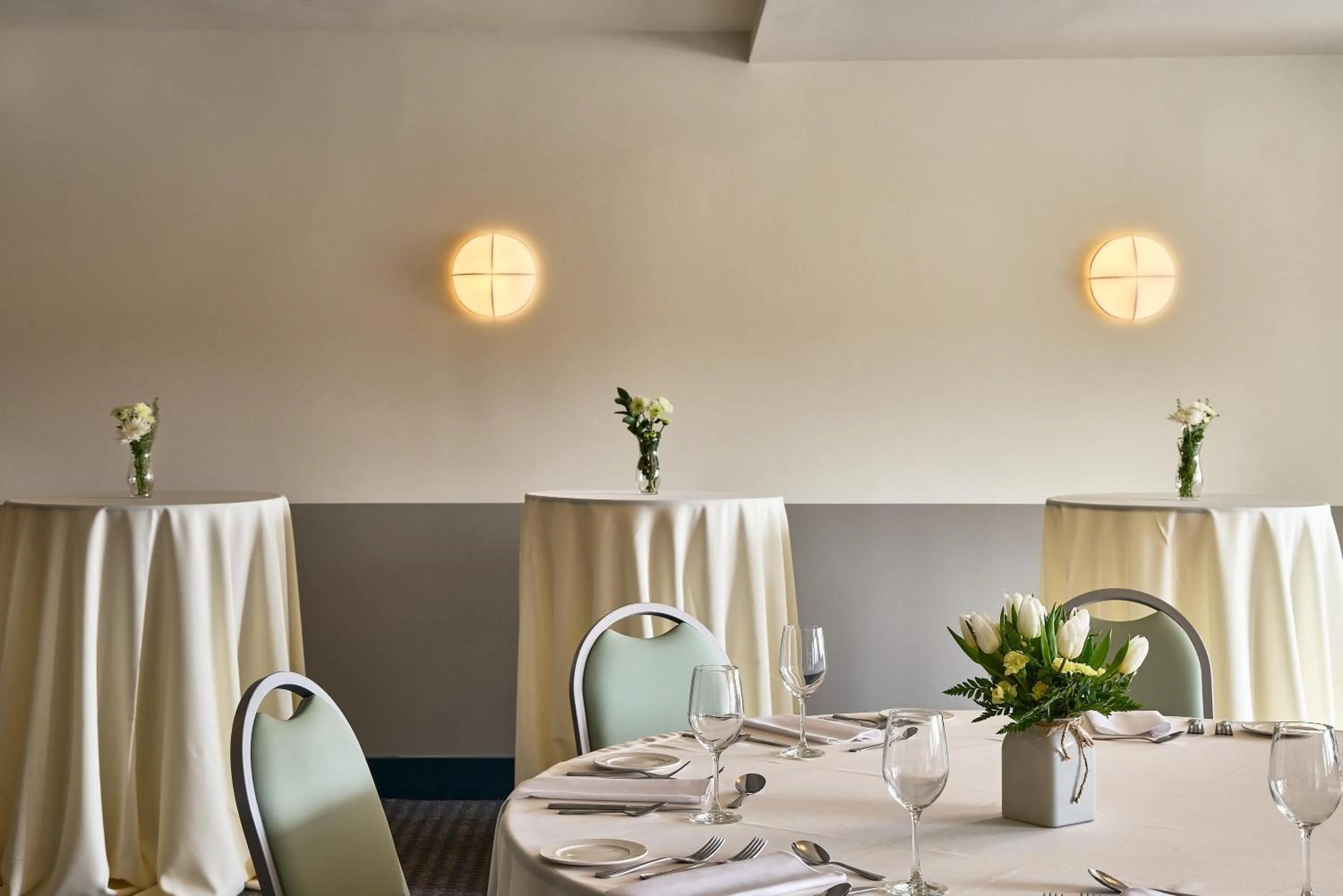 Meeting/conference room in Wayfinder Newport