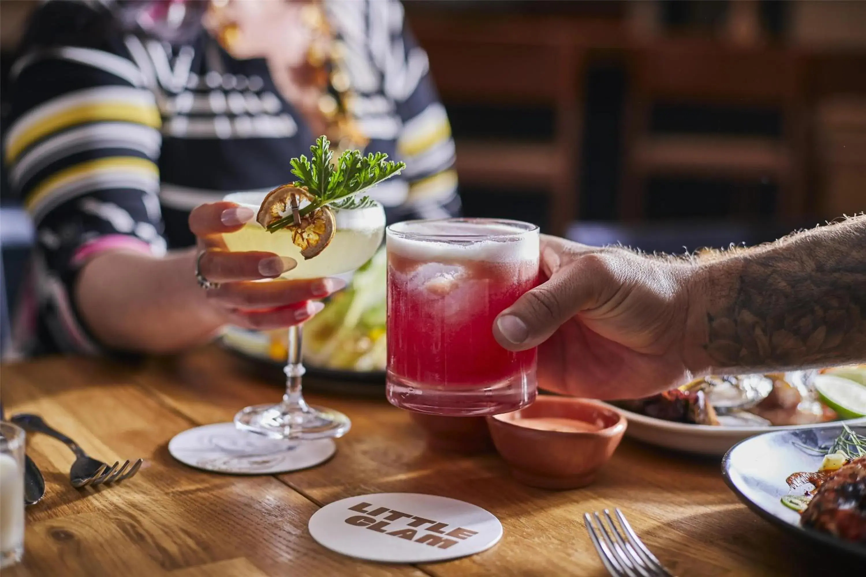 Lounge or bar in Wayfinder Newport Lounge or bar in Wayfinder Newport