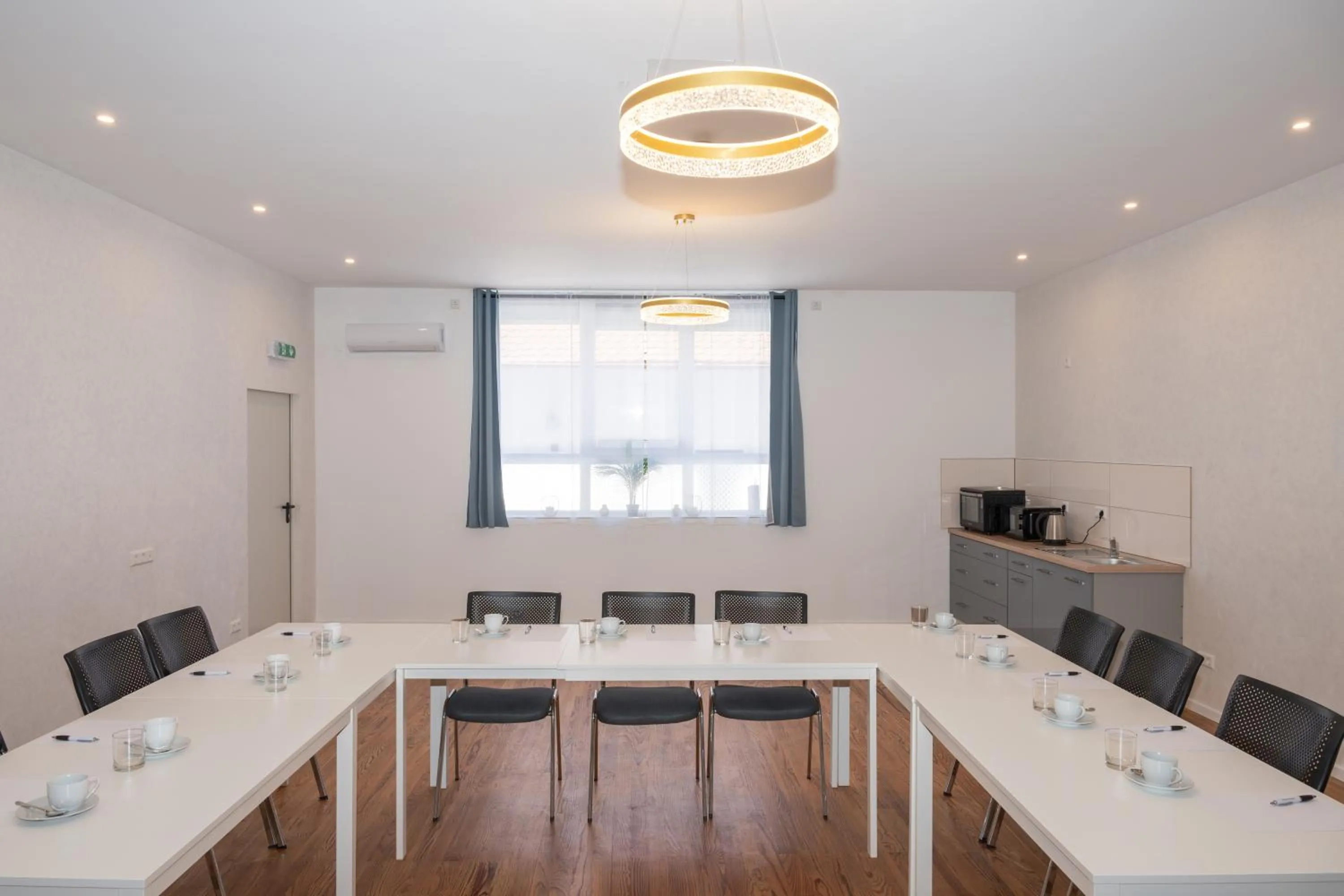 TV and multimedia in Hotel Phoenix