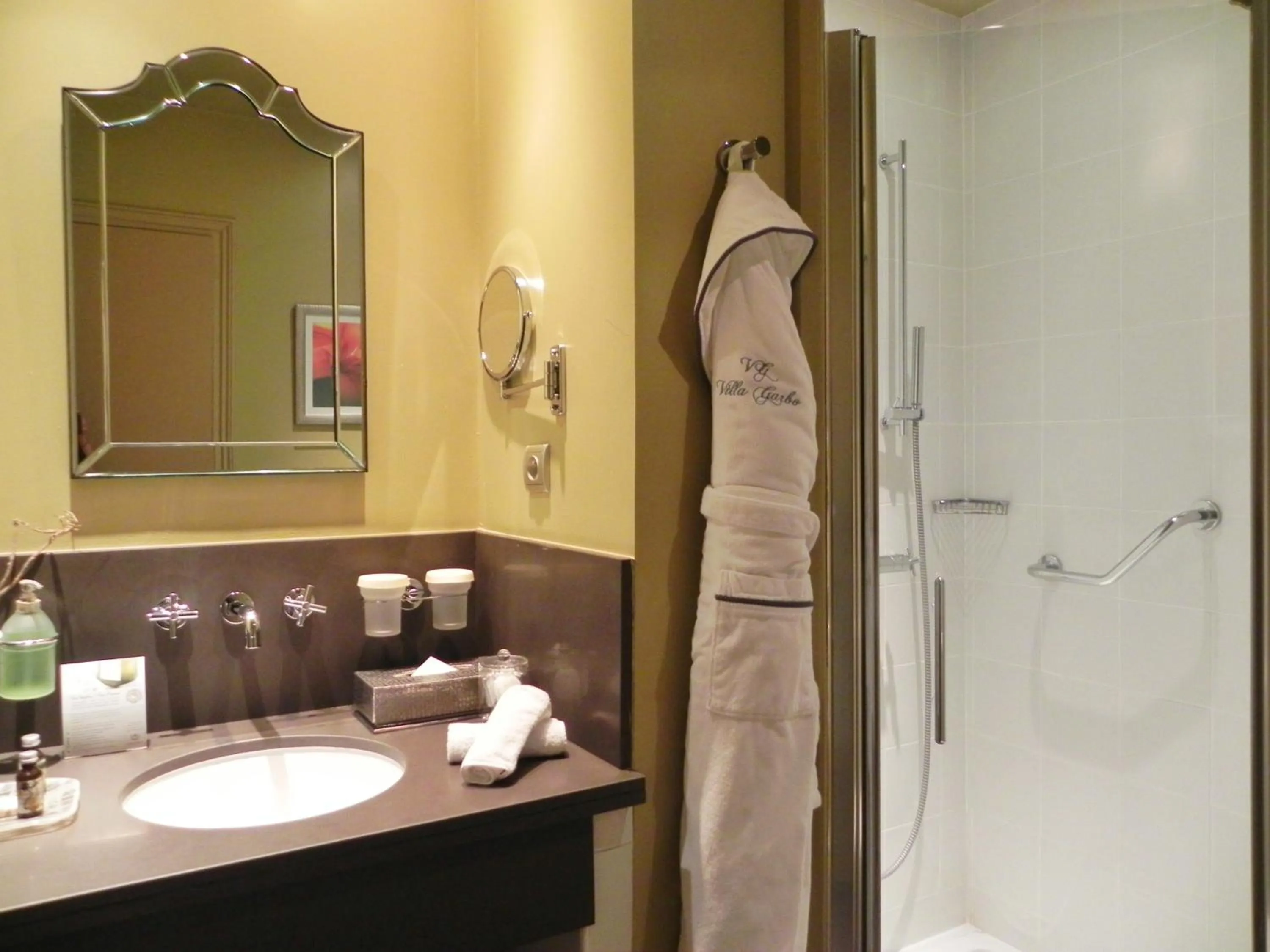 Shower in Villa Garbo