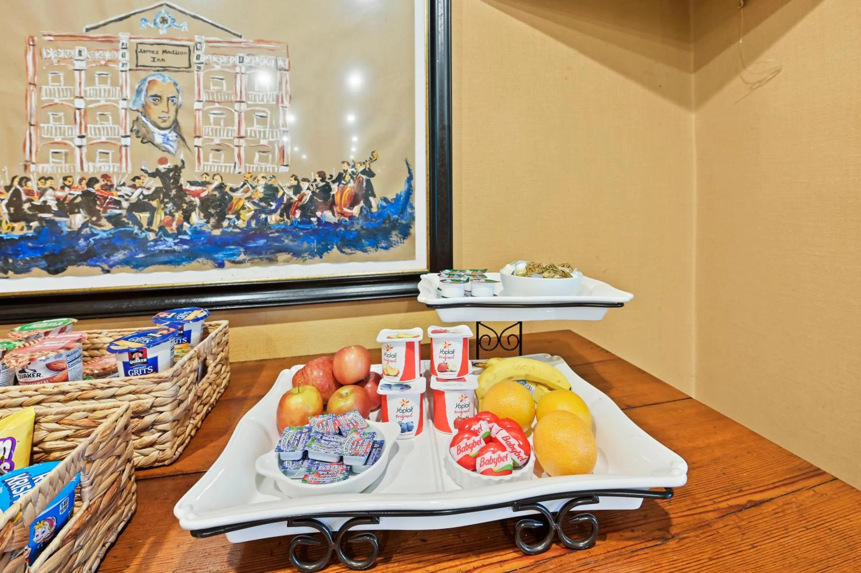 Breakfast in The James Madison Inn