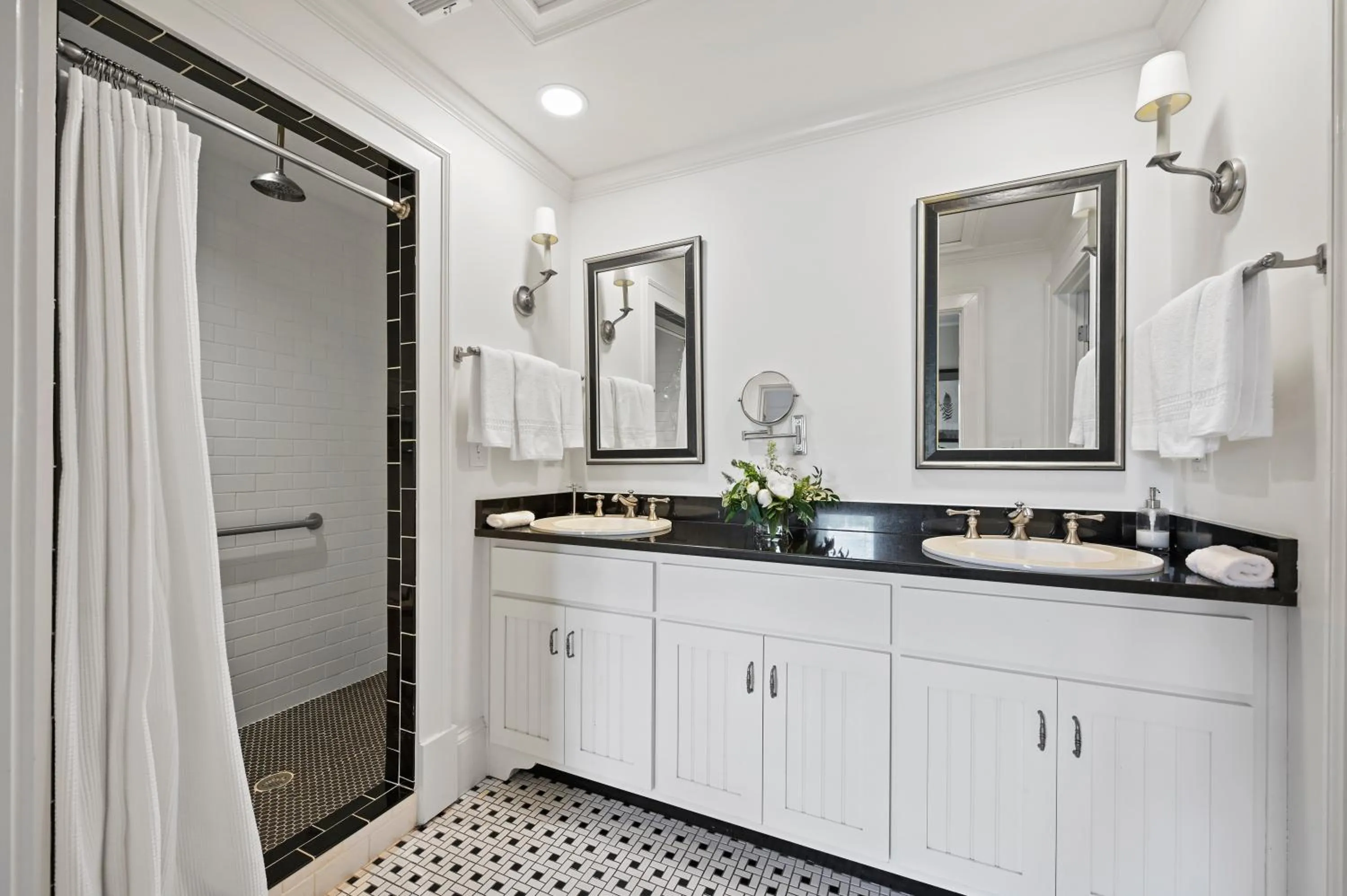Bathroom in The James Madison Inn