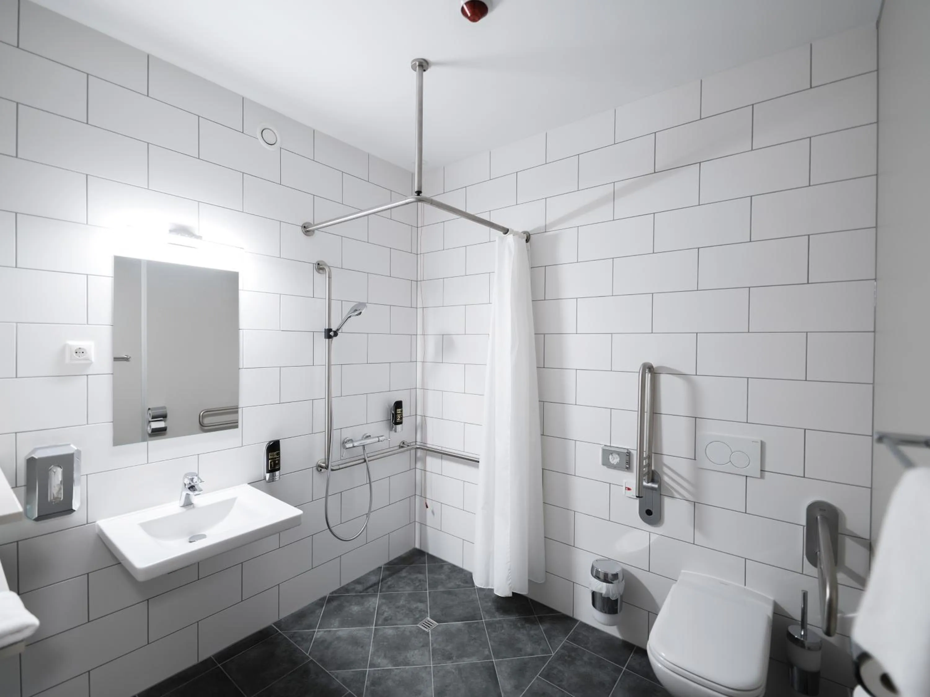 Decorative detail in Lakeside77