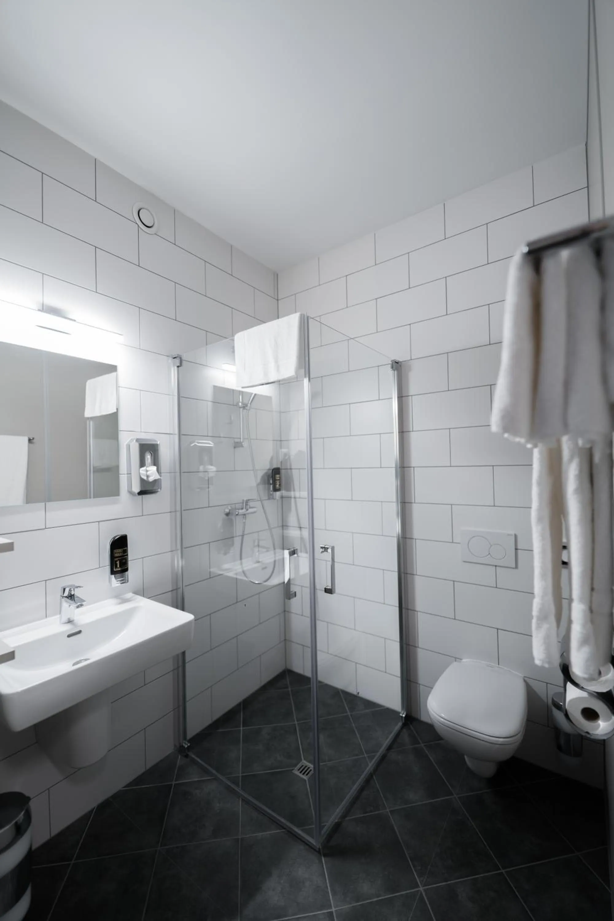 Bathroom in Lakeside77