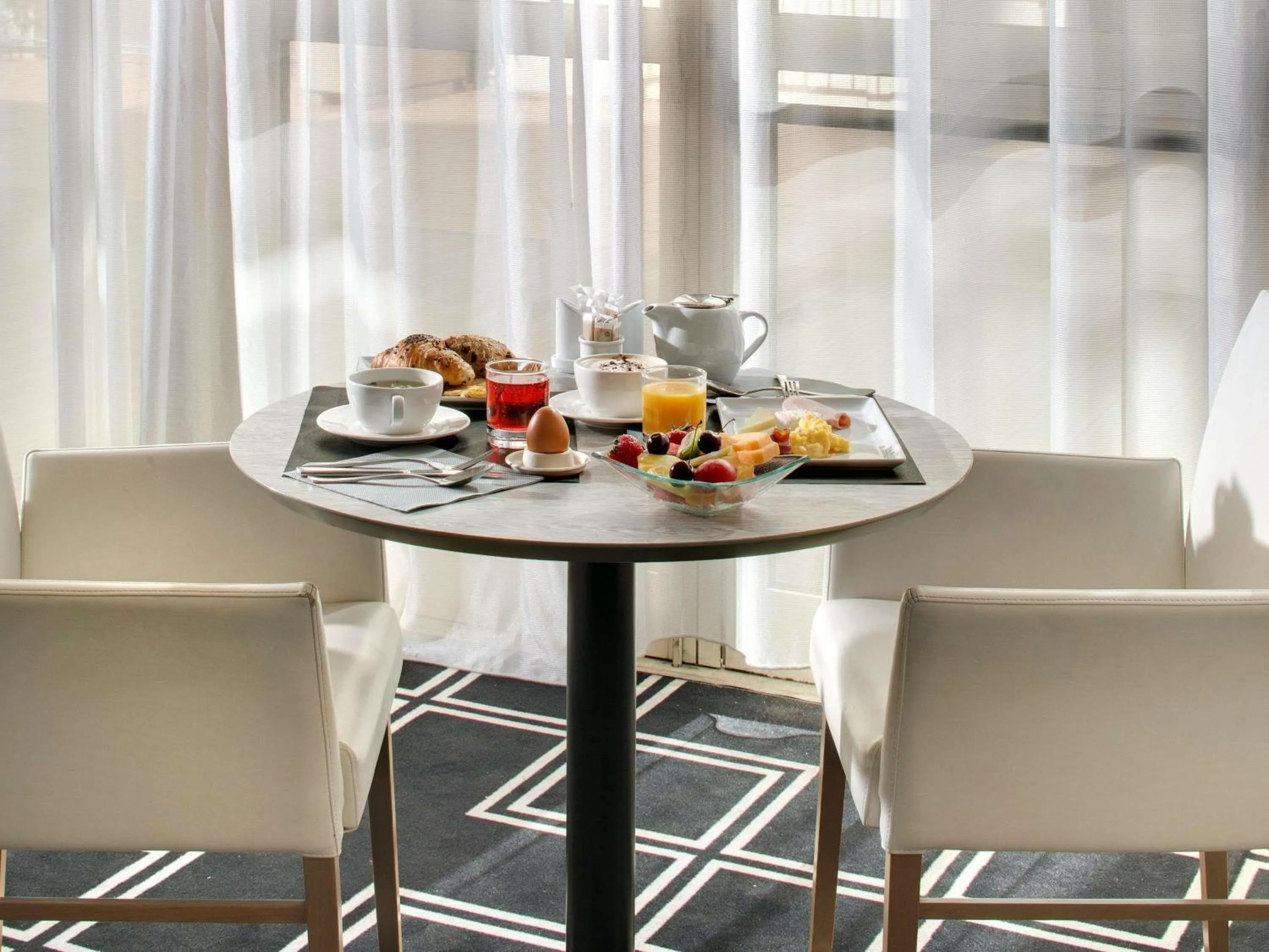 Breakfast in Mercure Montpellier Centre Antigone