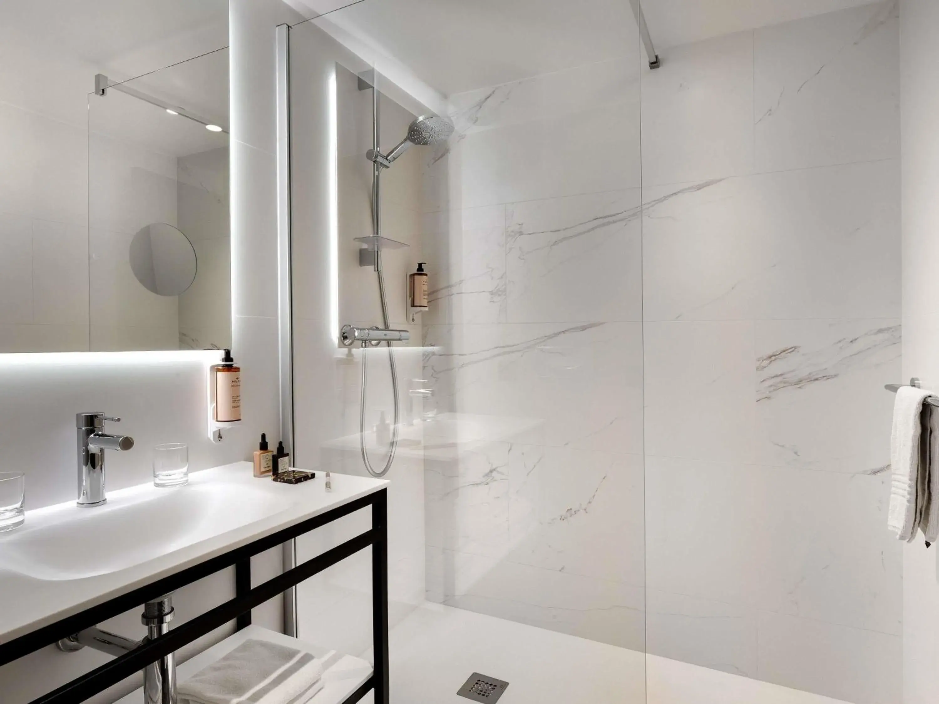 Bedroom in Mercure Montpellier Centre Antigone Bedroom in Mercure Montpellier Centre Antigone