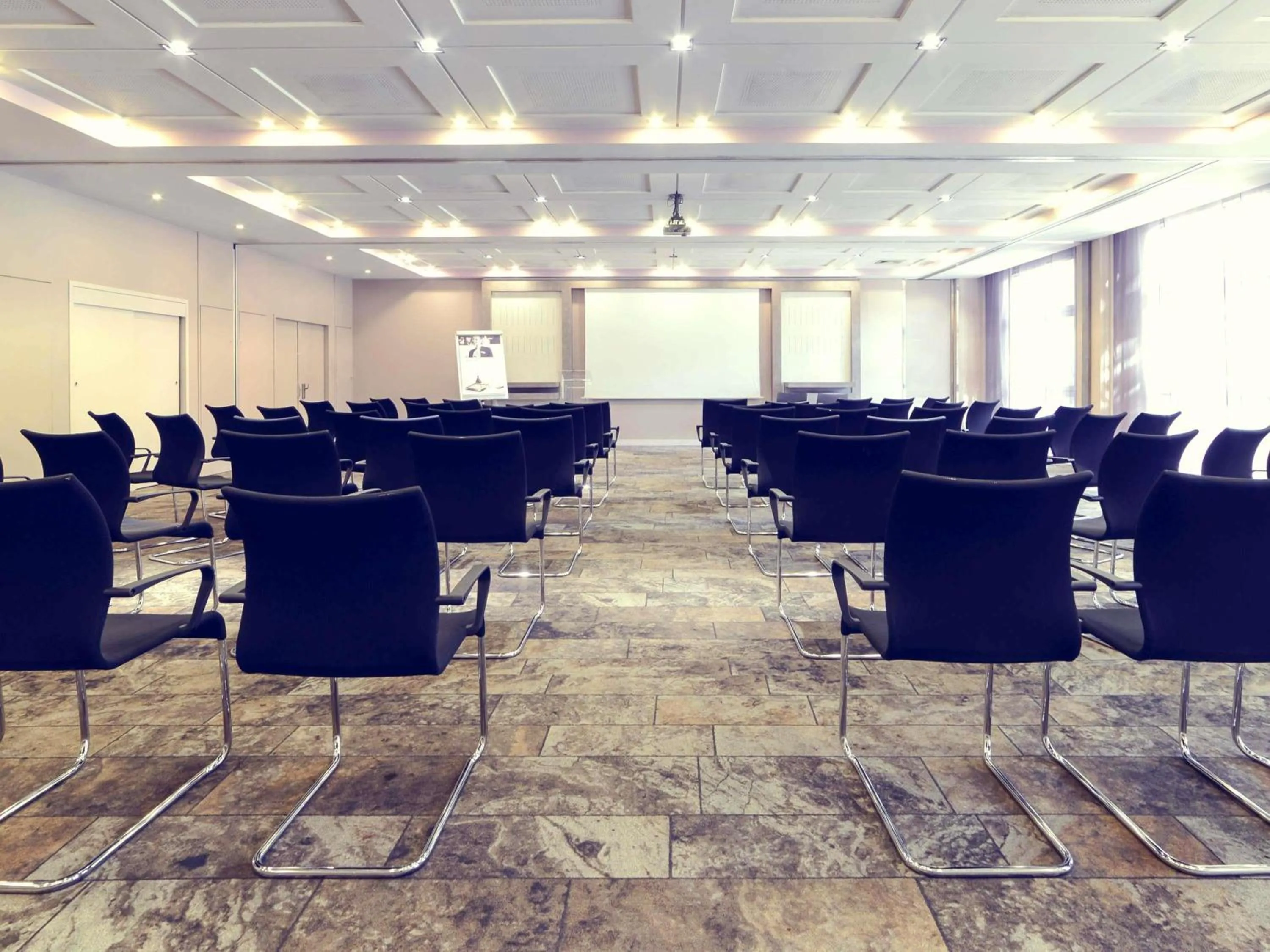 Meeting/conference room in Mercure Montpellier Centre Antigone