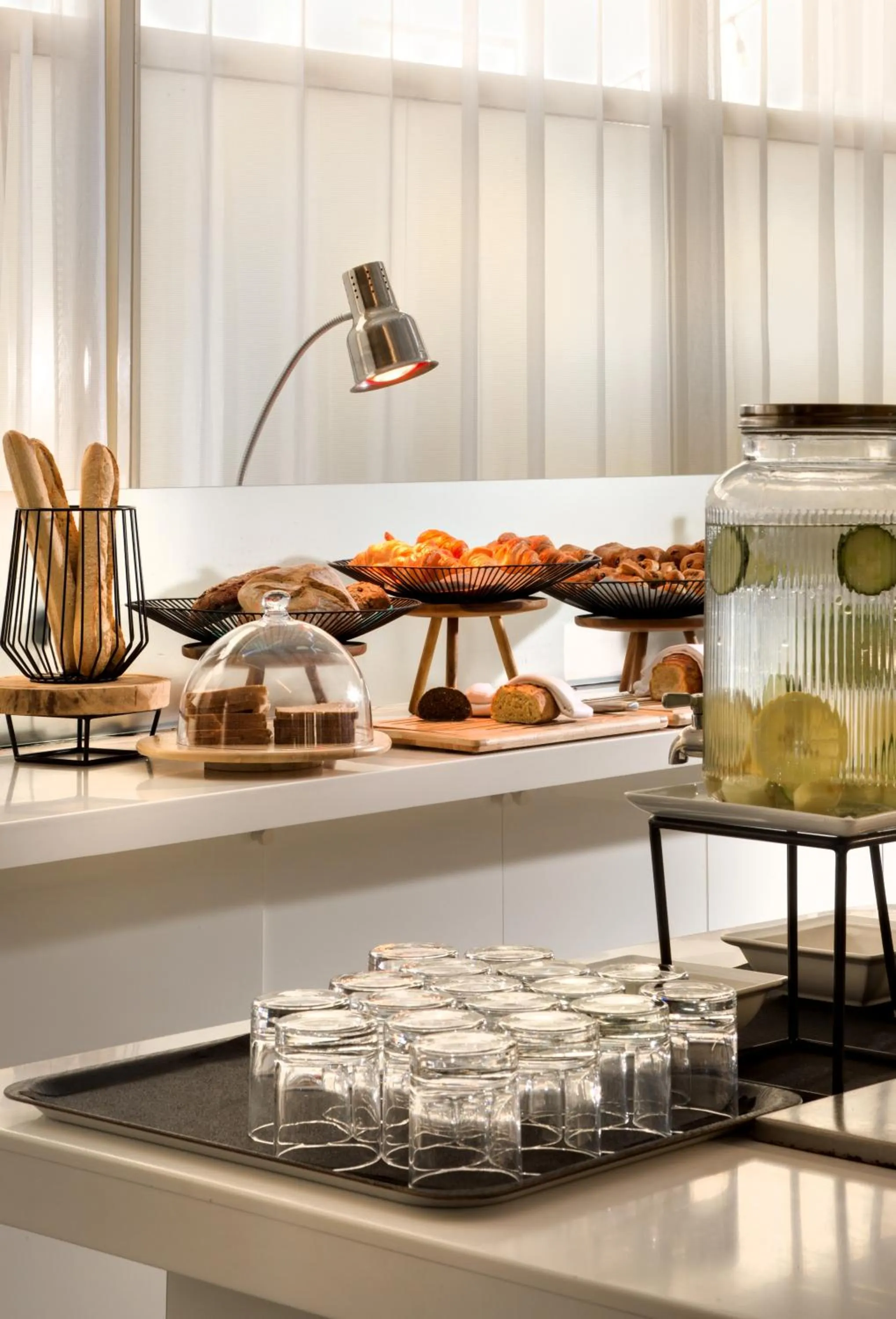 Breakfast in Mercure Montpellier Centre Antigone