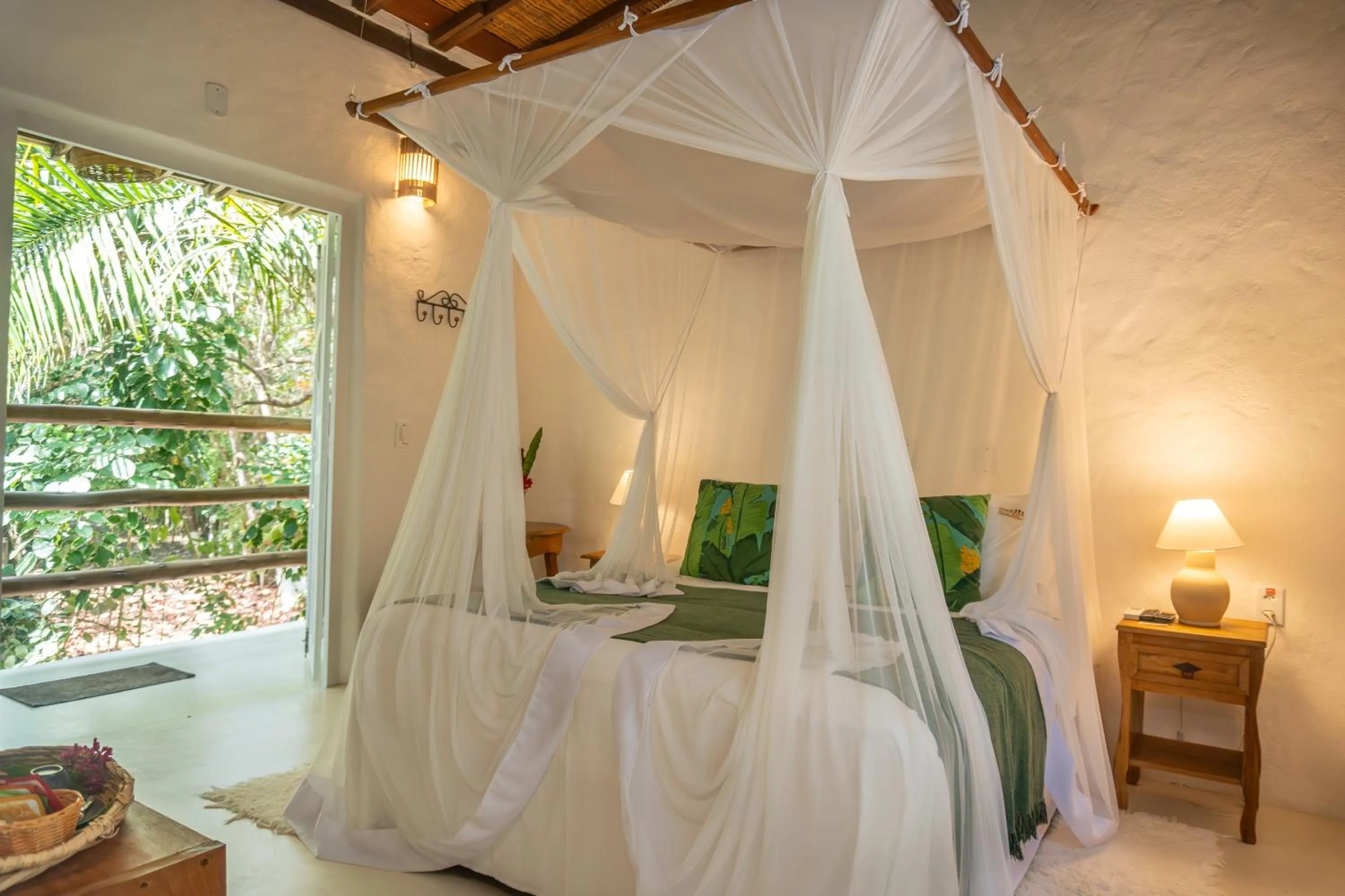 View (from property/room), Bed in POUSADA CARMELITHA