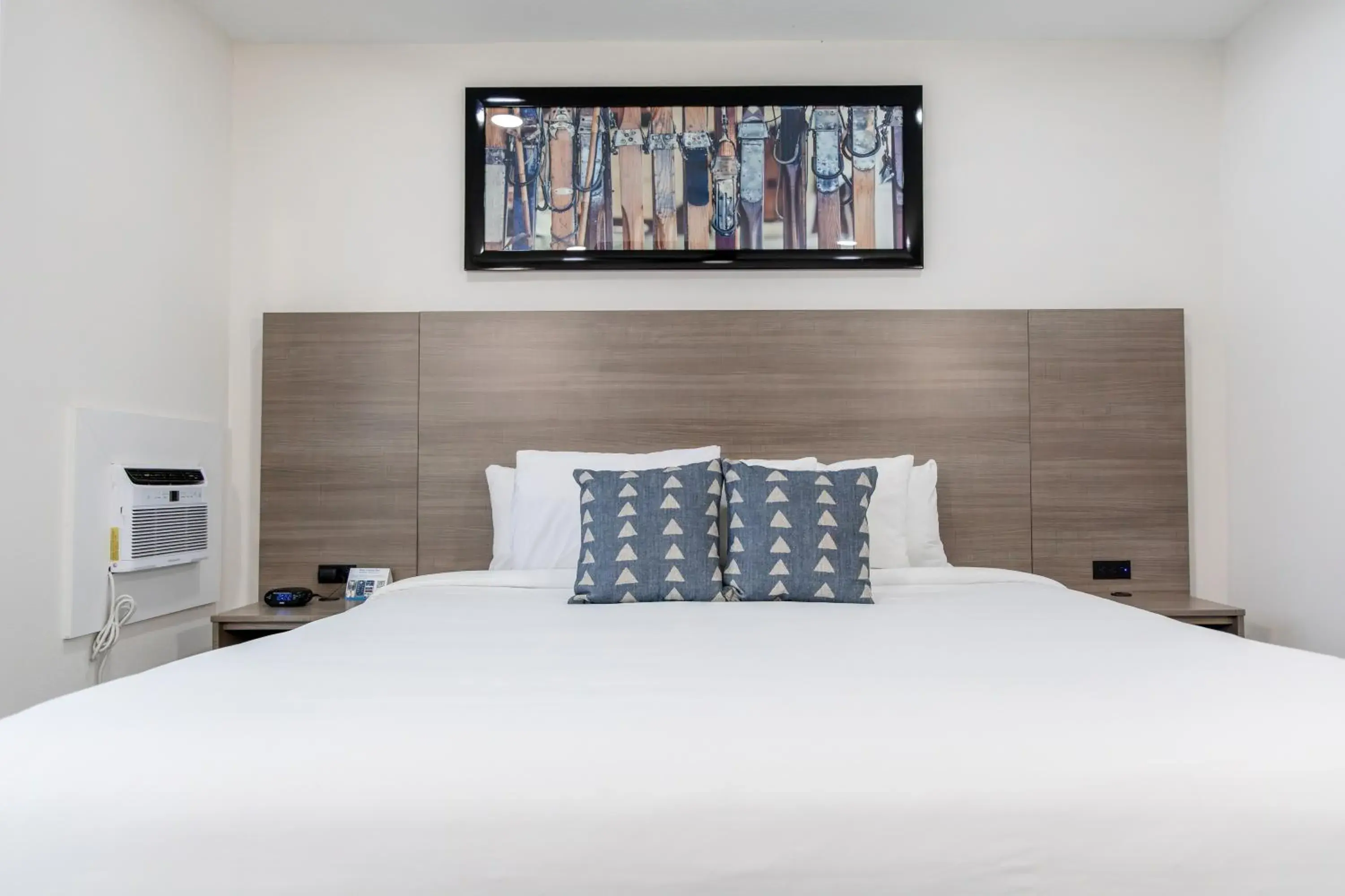 Bedroom, Bed in The Fold Hotels Steamboat Springs Bedroom, Bed in The Fold Hotels Steamboat Springs