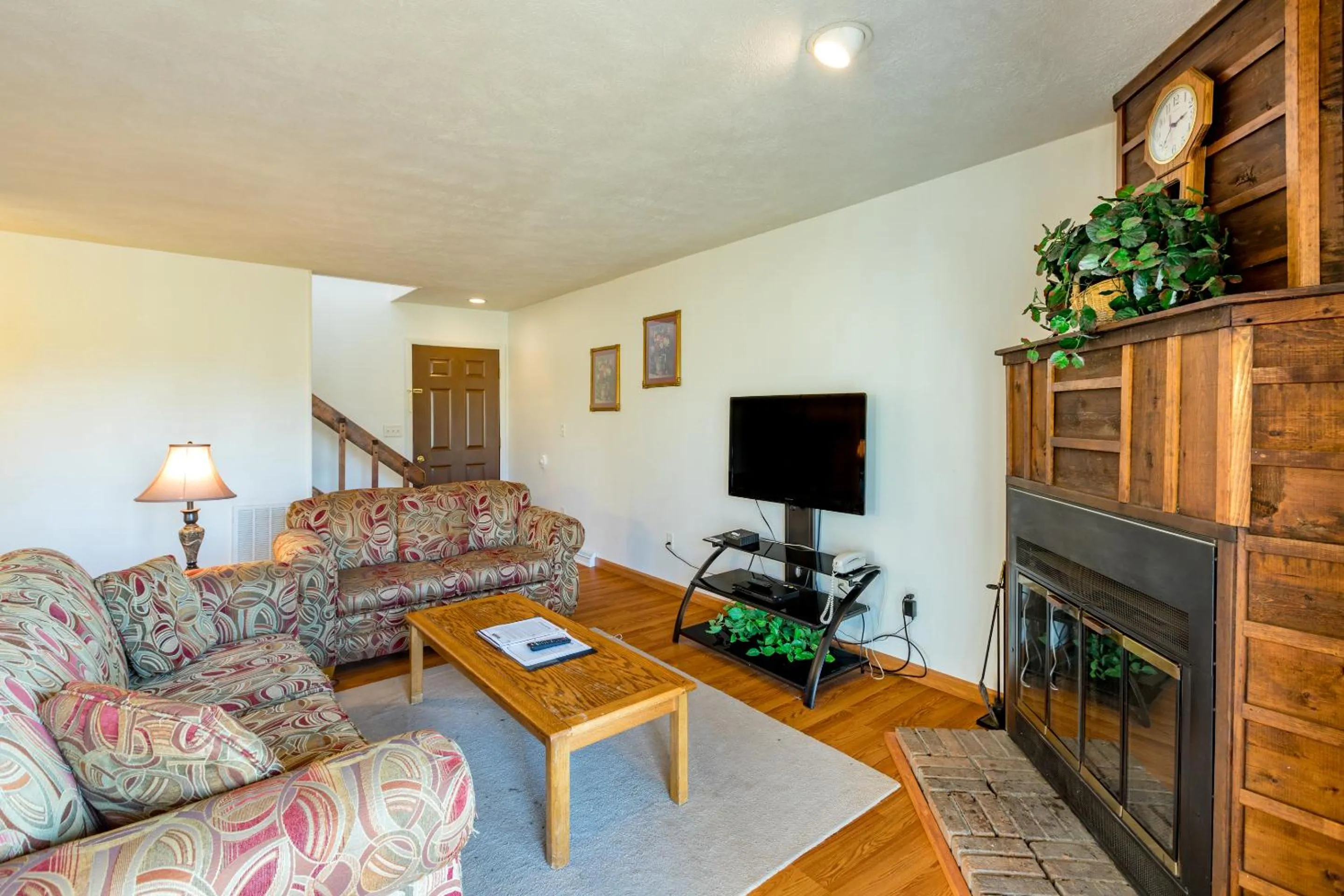 Living room in Crown Resorts at Silverwoods