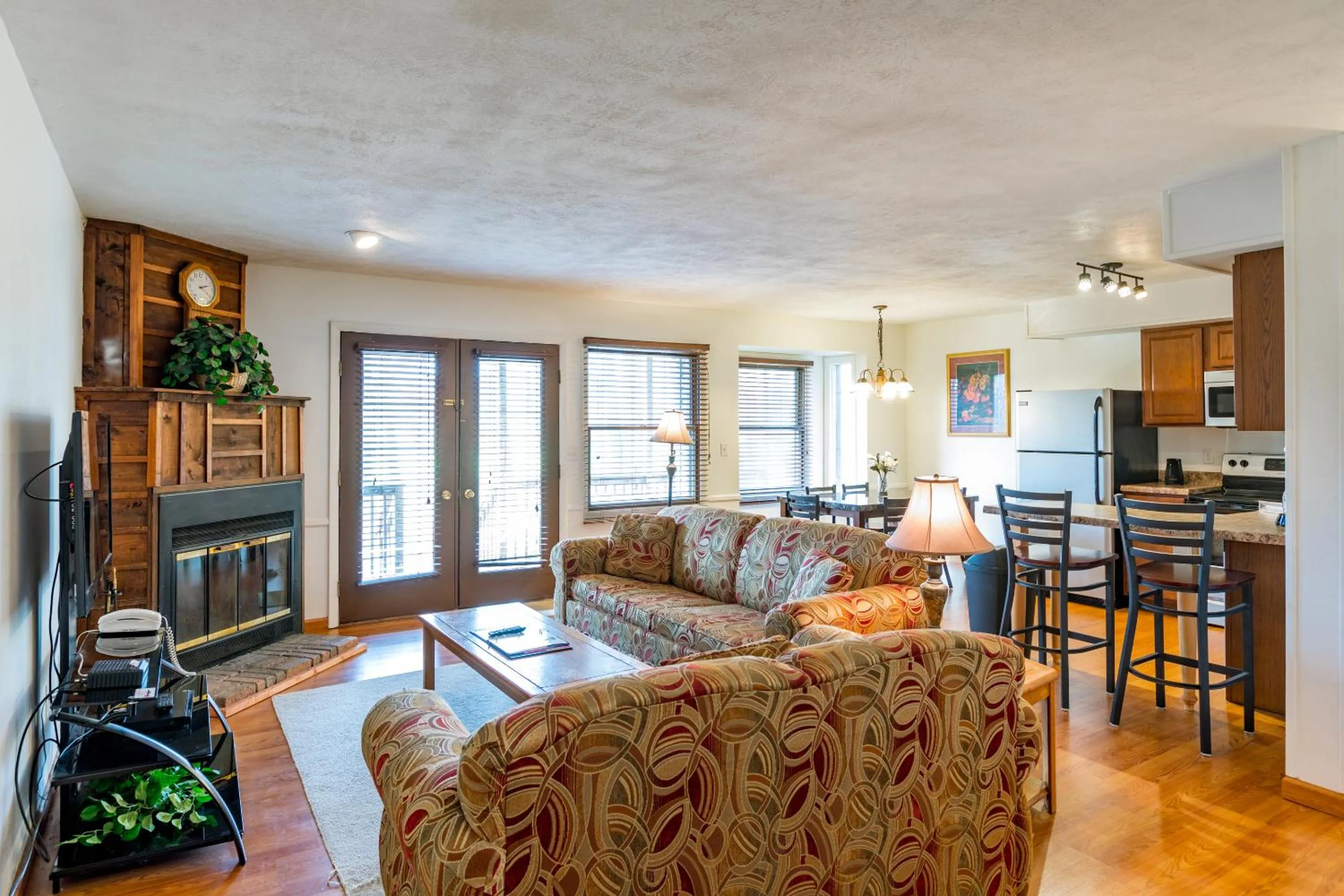 Living room in Crown Resorts at Silverwoods