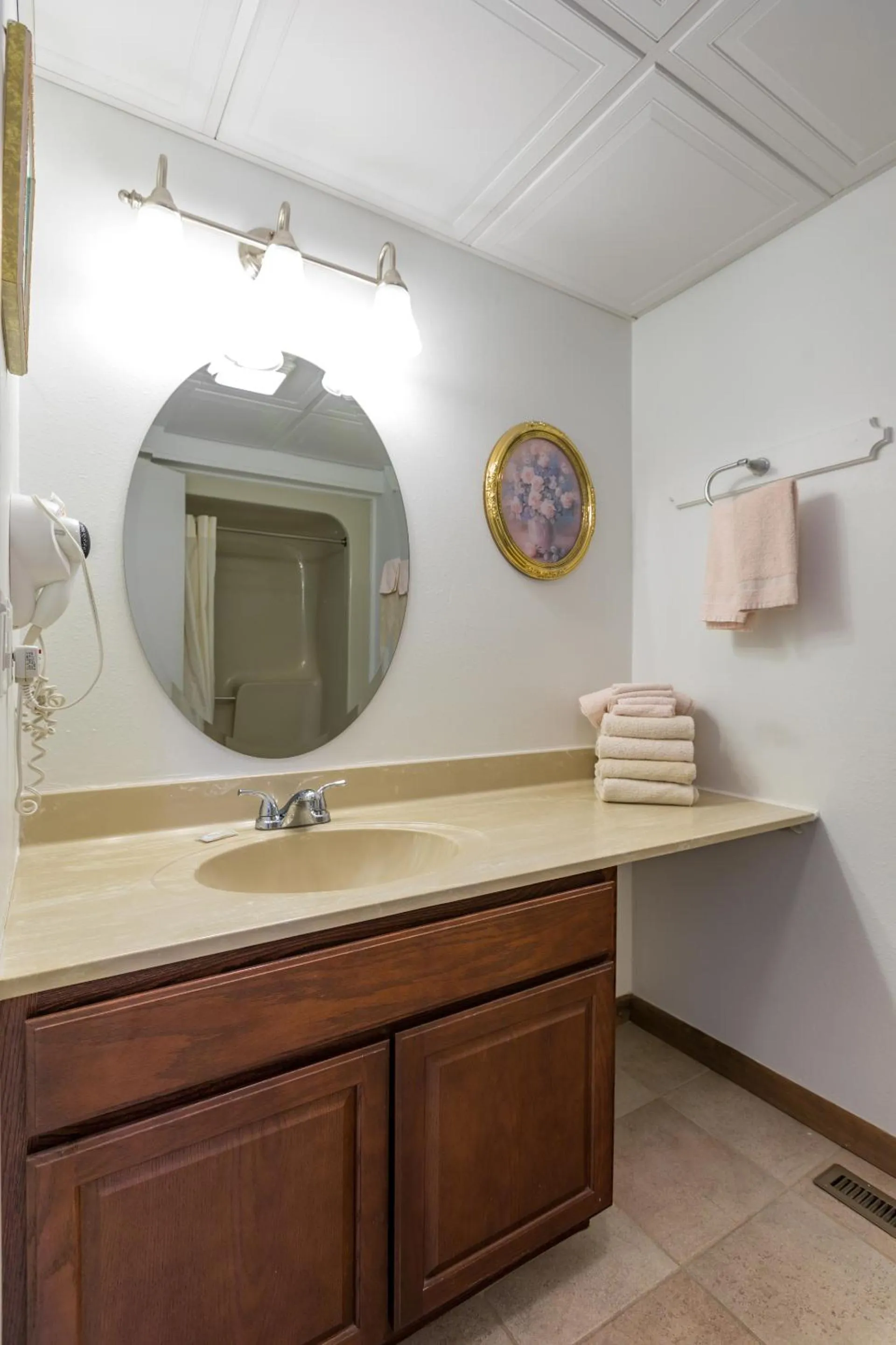 Bathroom in Crown Resorts at Silverwoods