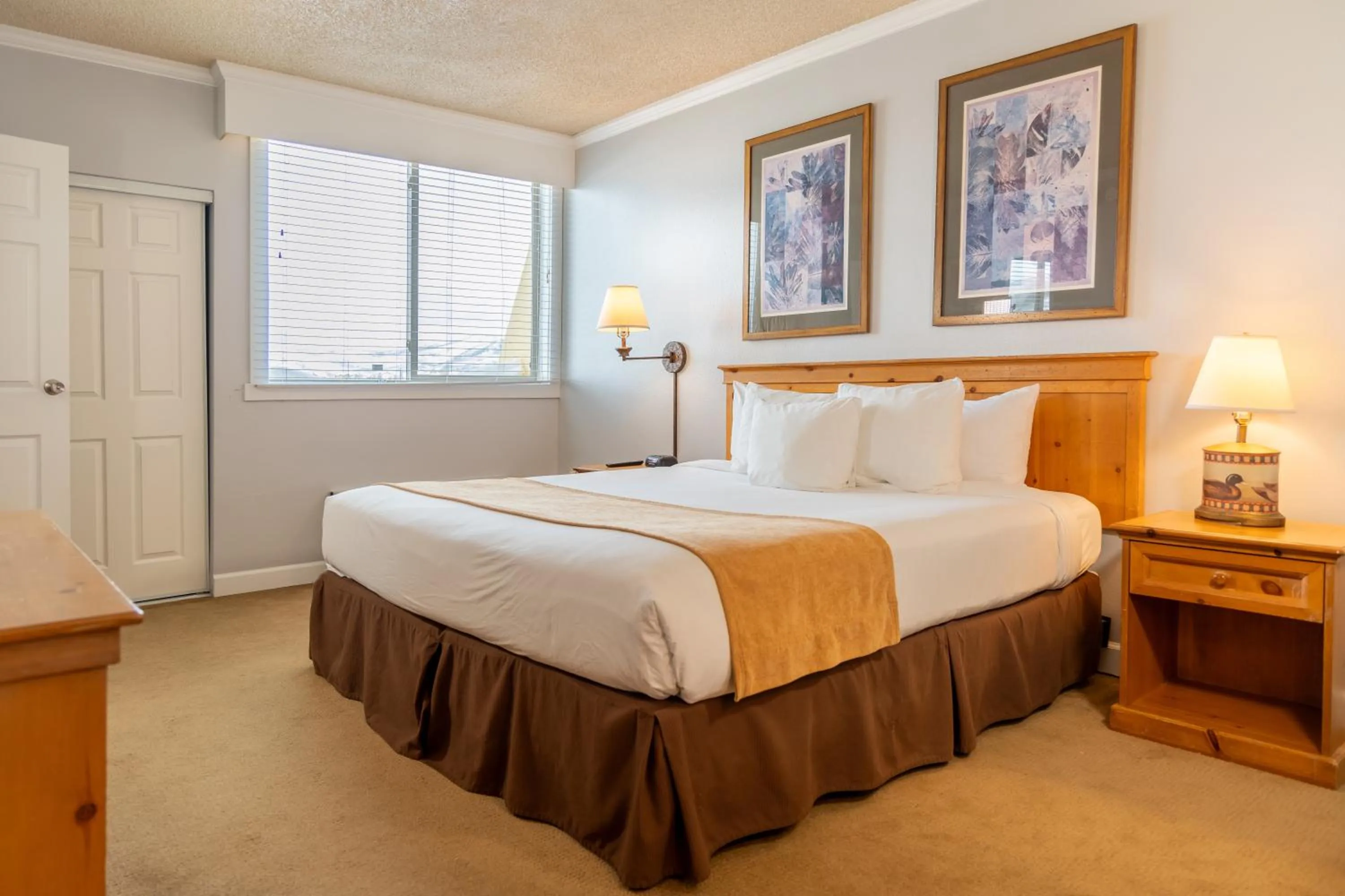 Bed in Legacy Vacation Resorts Steamboat Springs Hilltop