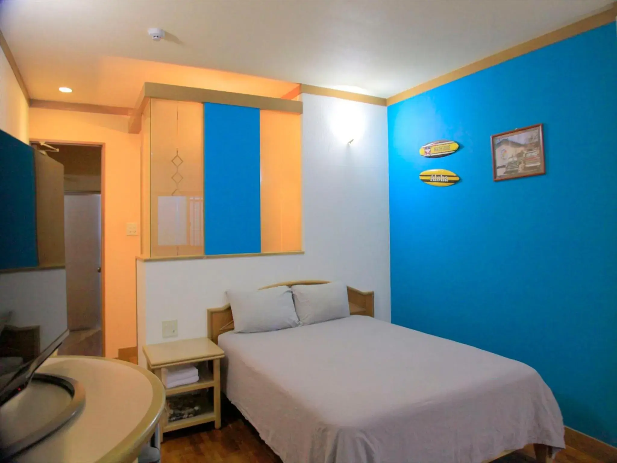 Bed in Hotel bin Bed in Hotel bin