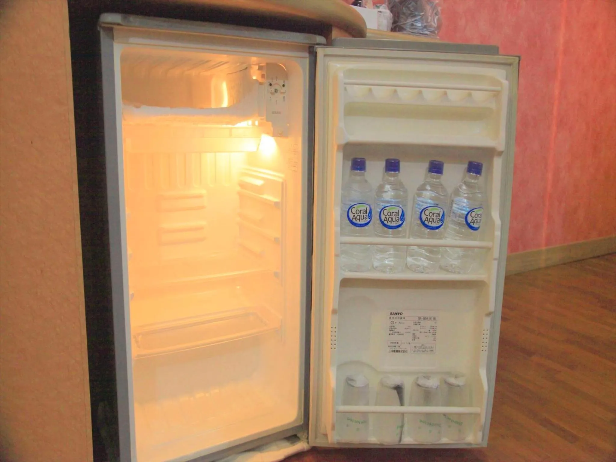 Area and facilities in Hotel bin