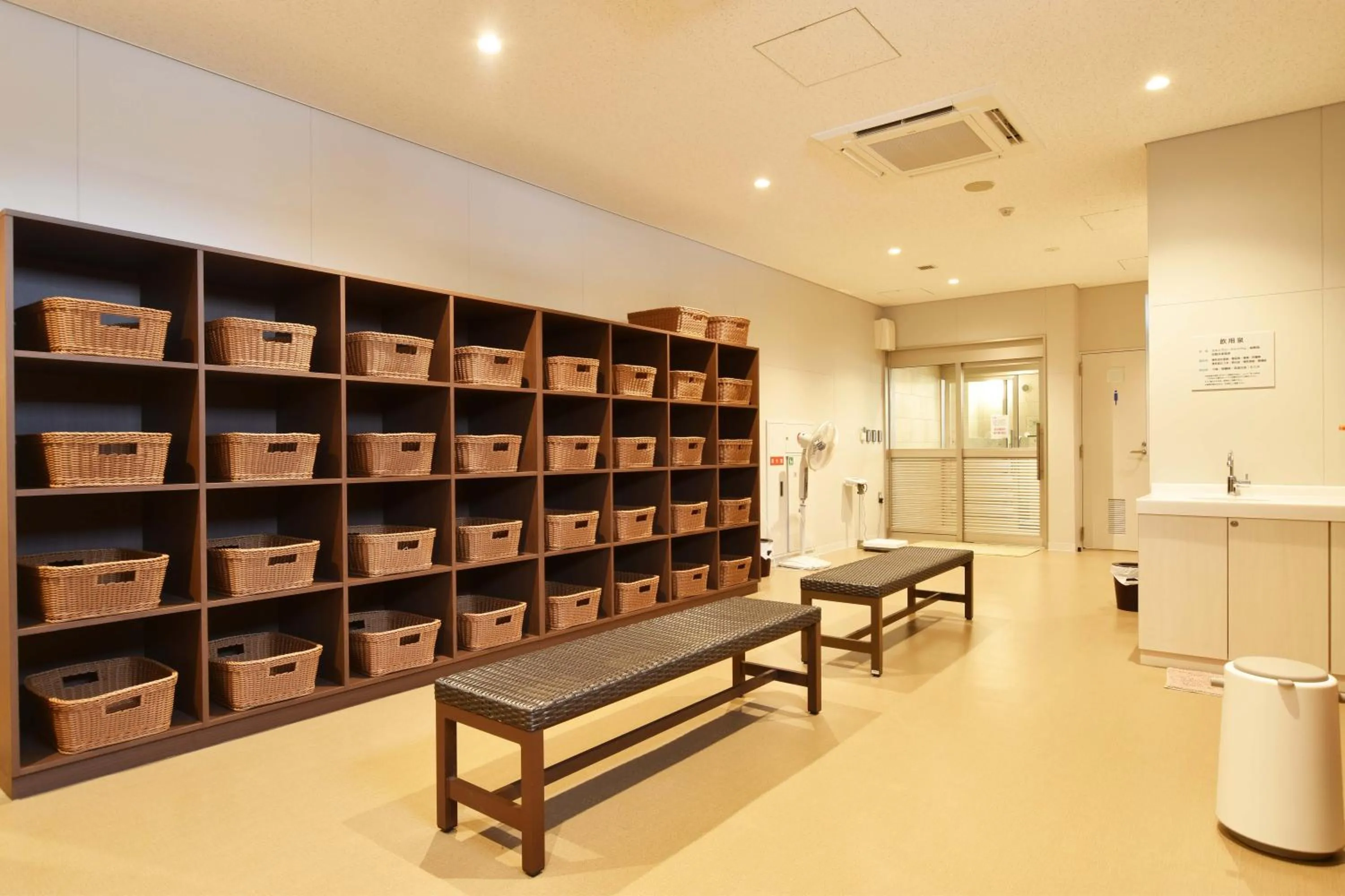 Public Bath in Nayoro Onsen Sunpillar