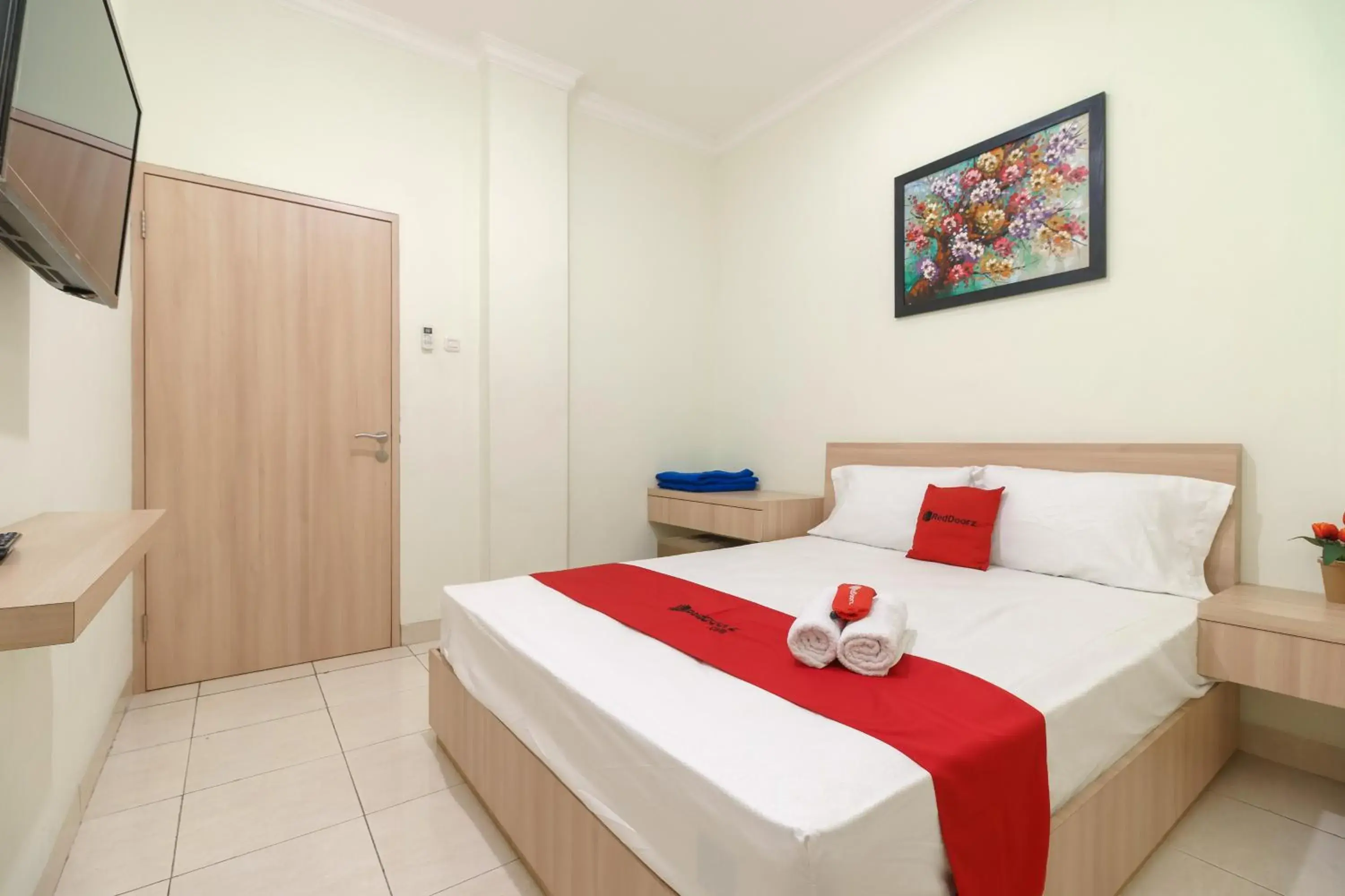 Bed in RedDoorz Syariah @ Cinere Depok Bed in RedDoorz Syariah @ Cinere Depok