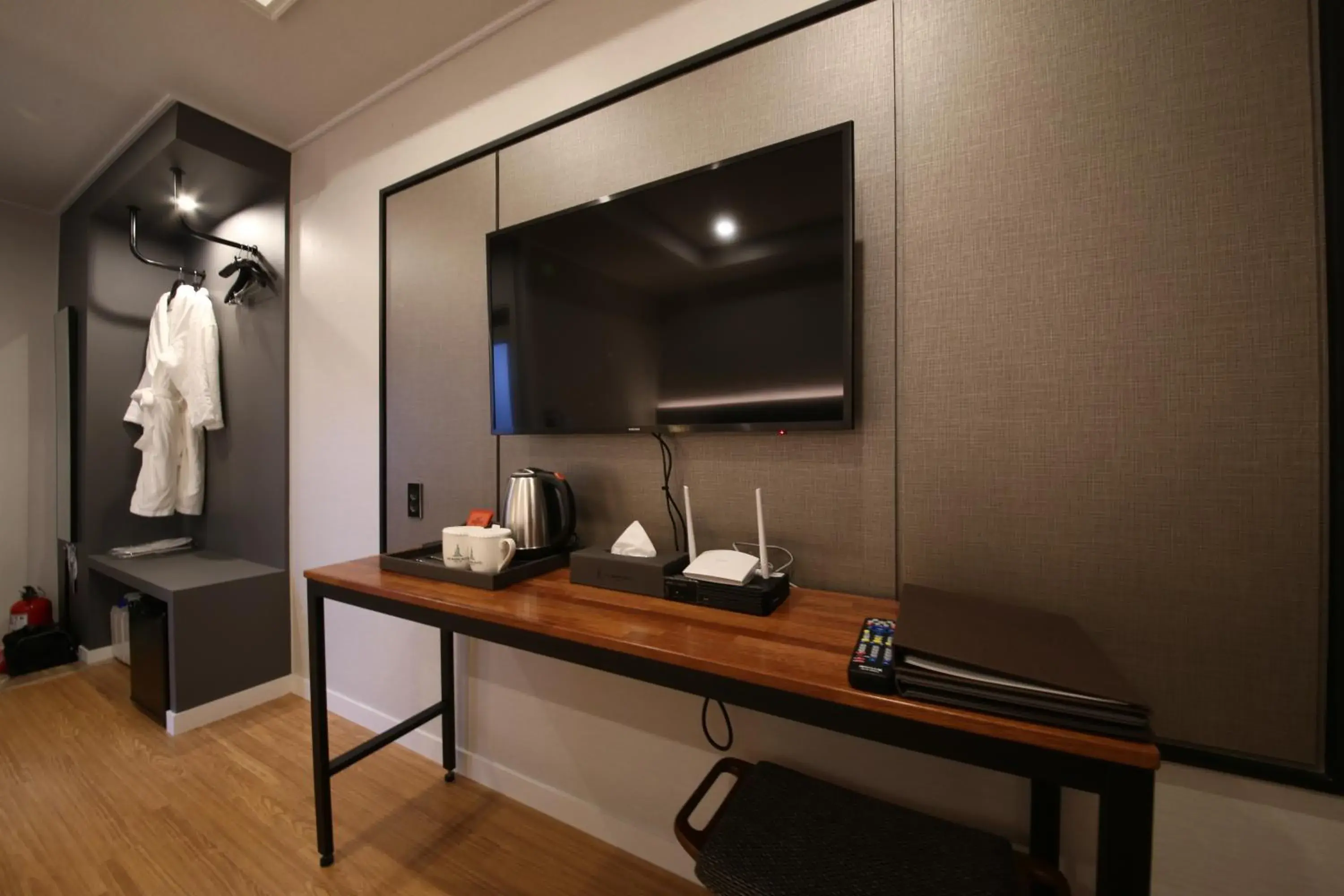 The Mains Hotel The Mains Hotel