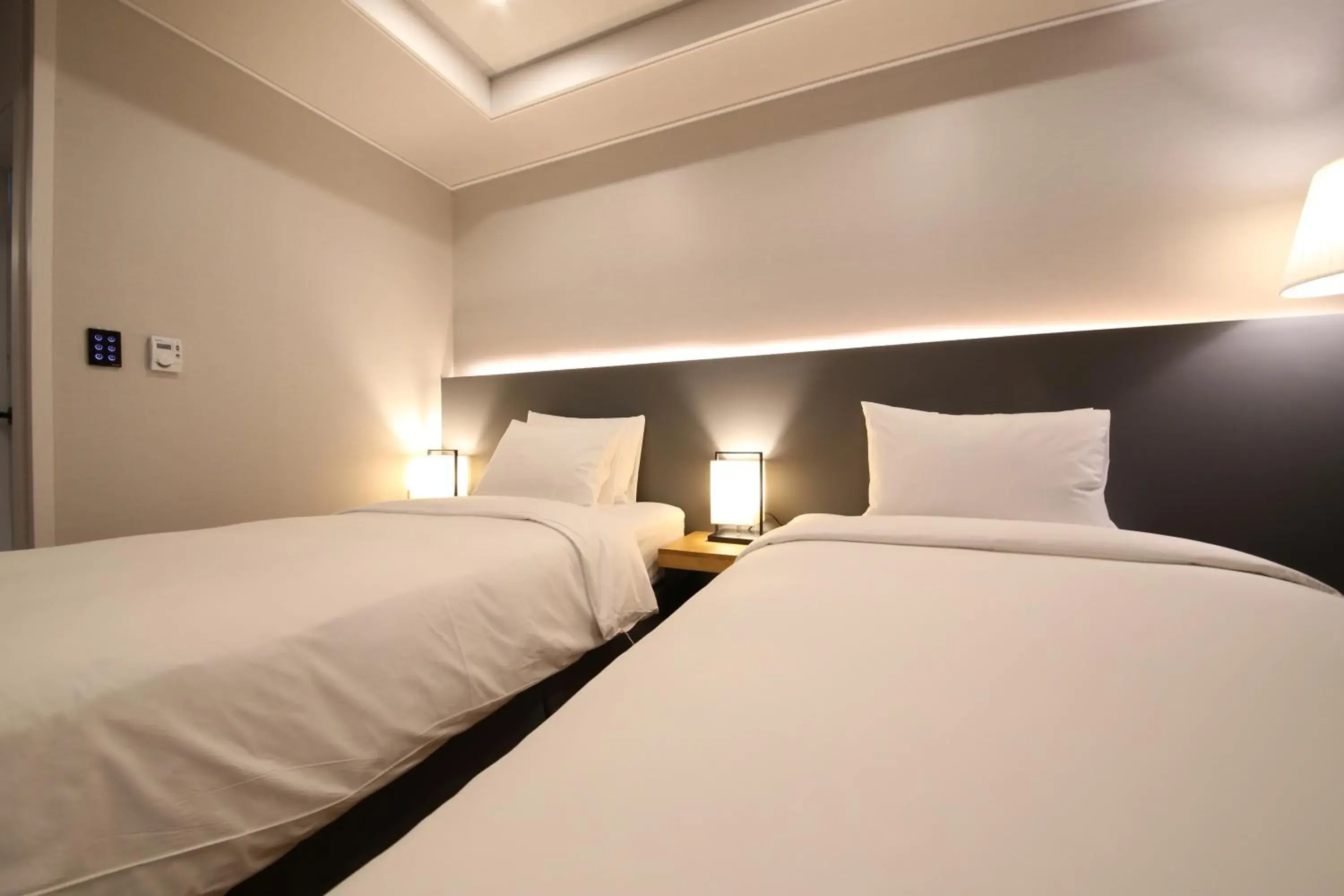 Bed in The Mains Hotel Bed in The Mains Hotel