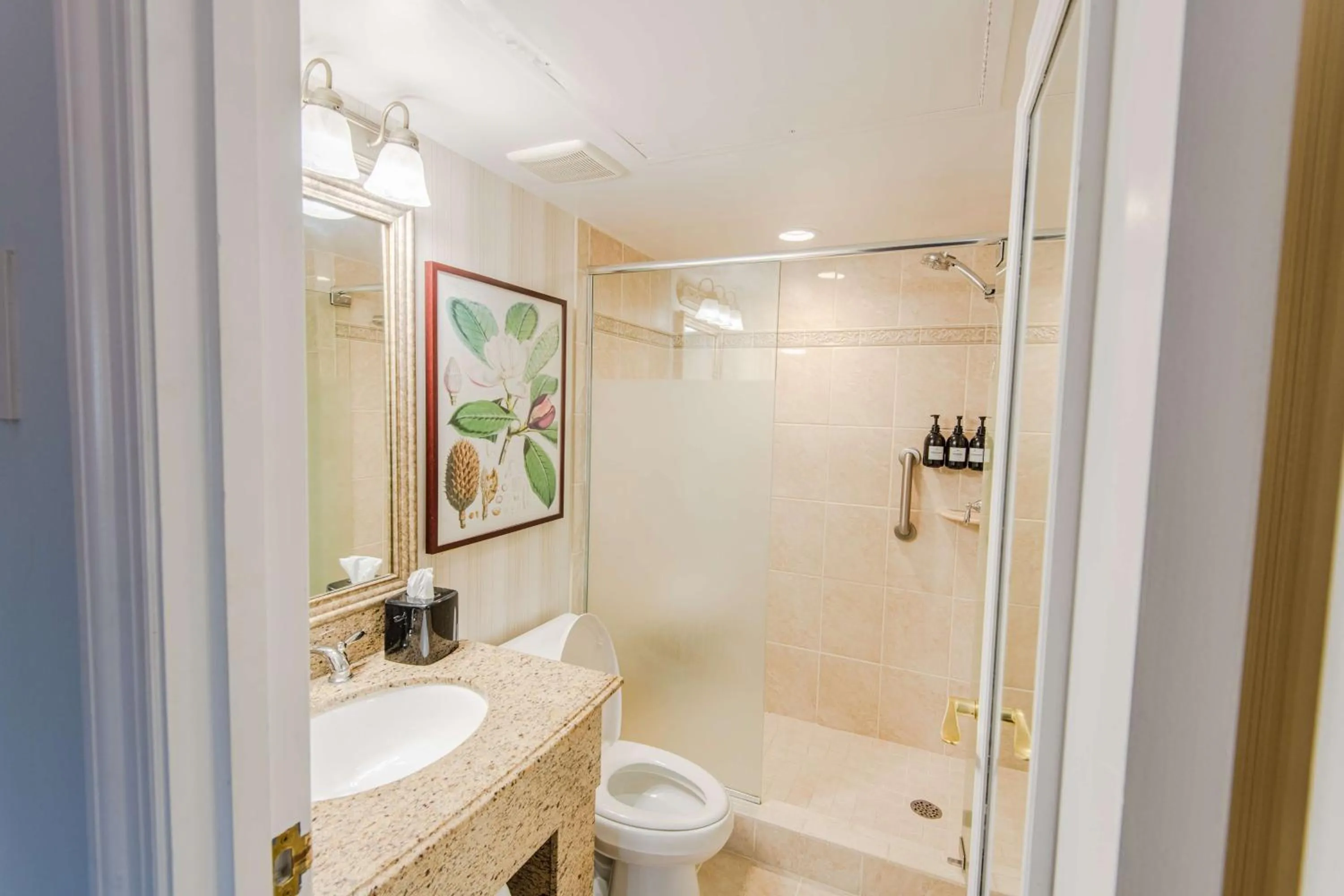 Bathroom in The Founders Inn & Spa Tapestry Collection By Hilton