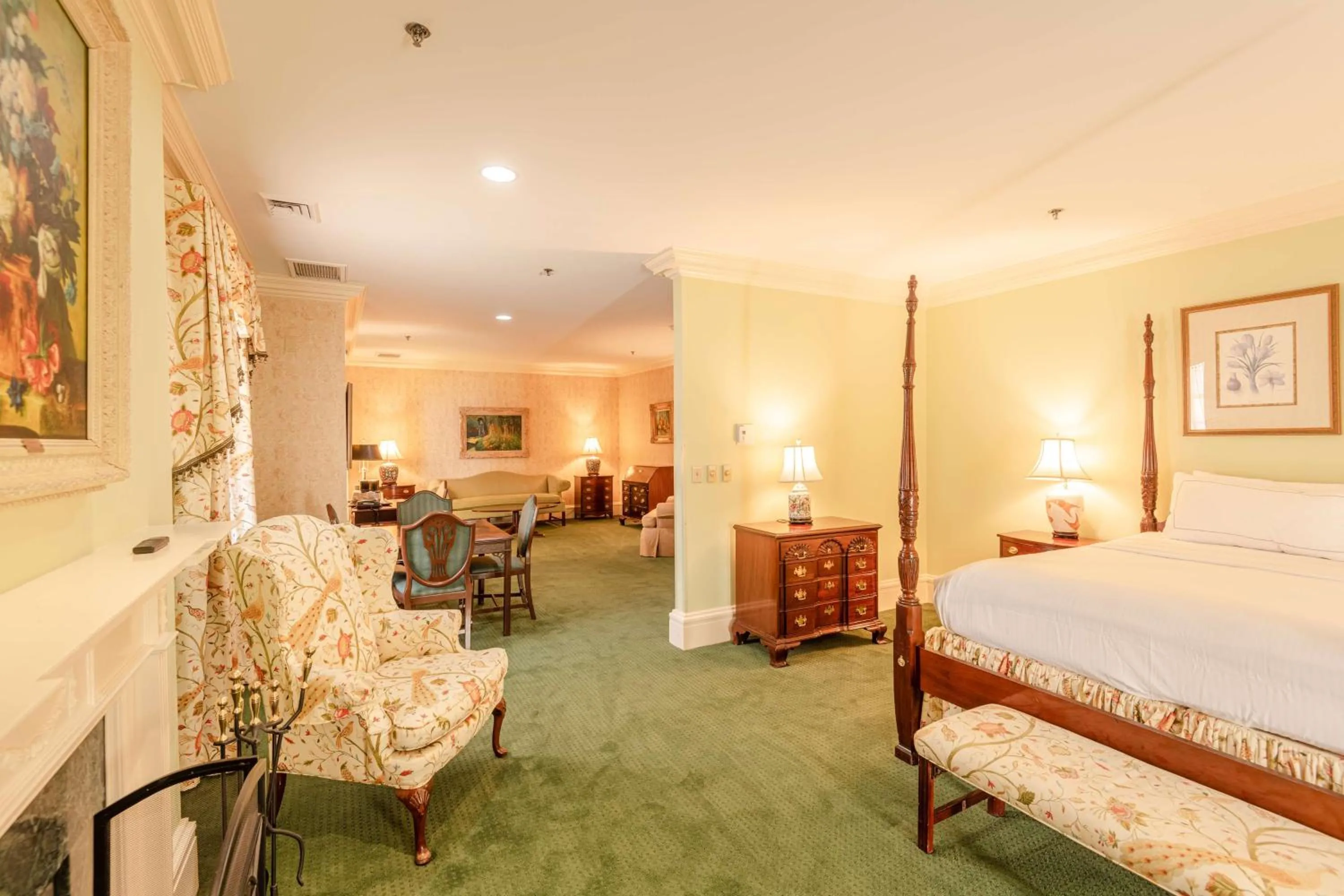 Bed in The Founders Inn & Spa Tapestry Collection By Hilton