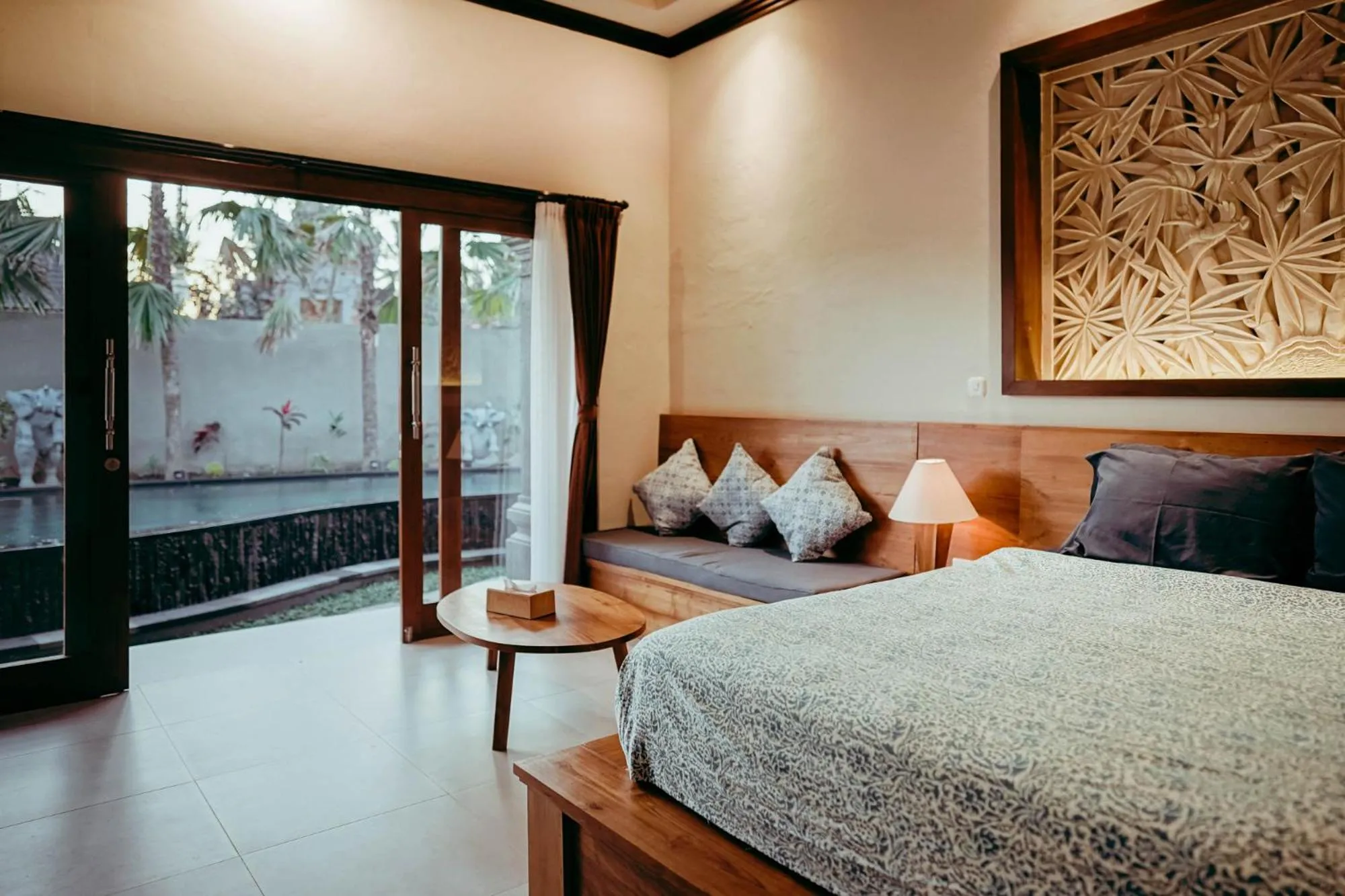 Pool view, Bed in Widi Agung Villa
