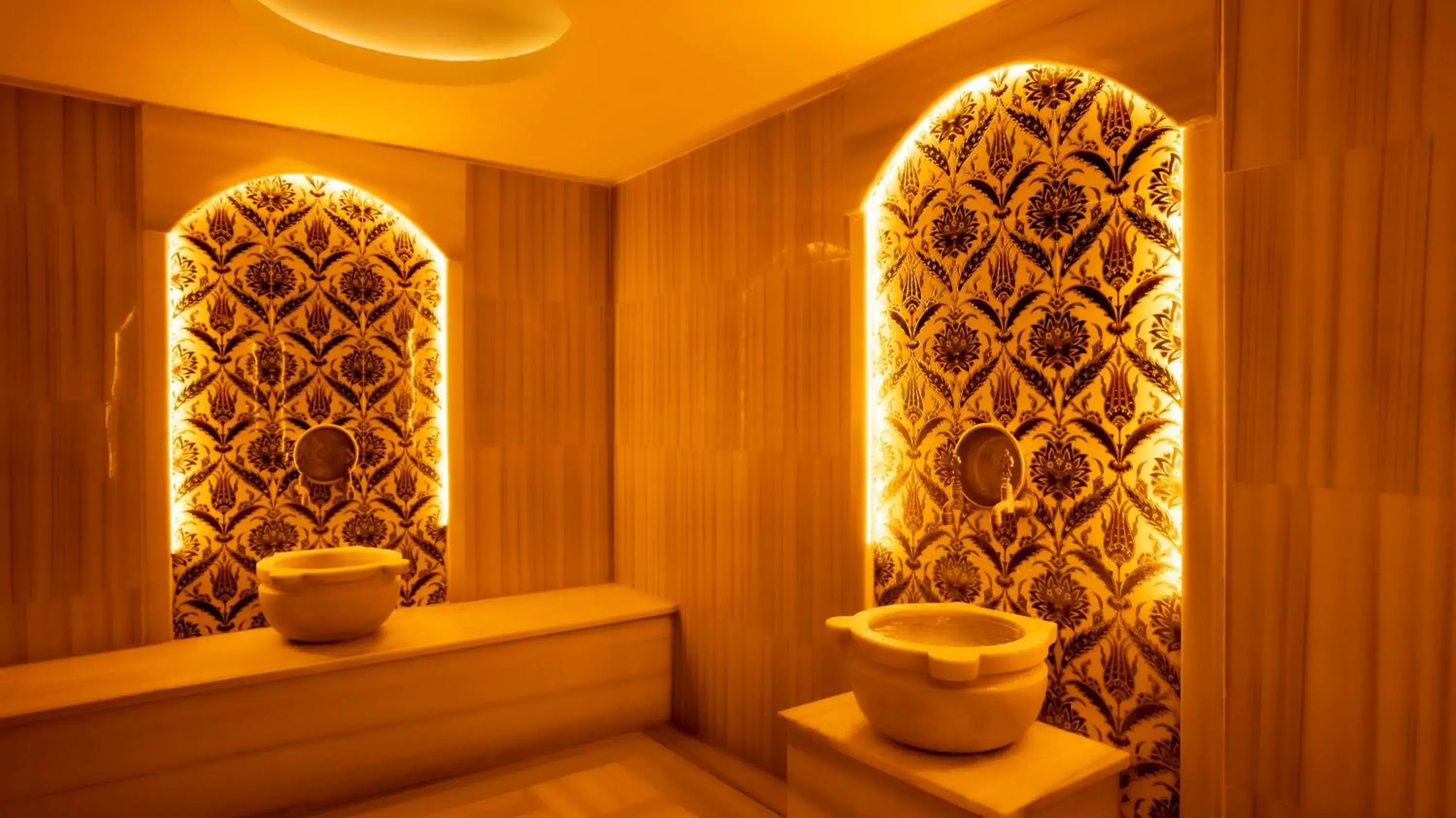 Spa and wellness centre/facilities in Farina Hotel By Cigno Spa and wellness centre/facilities in Farina Hotel By Cigno