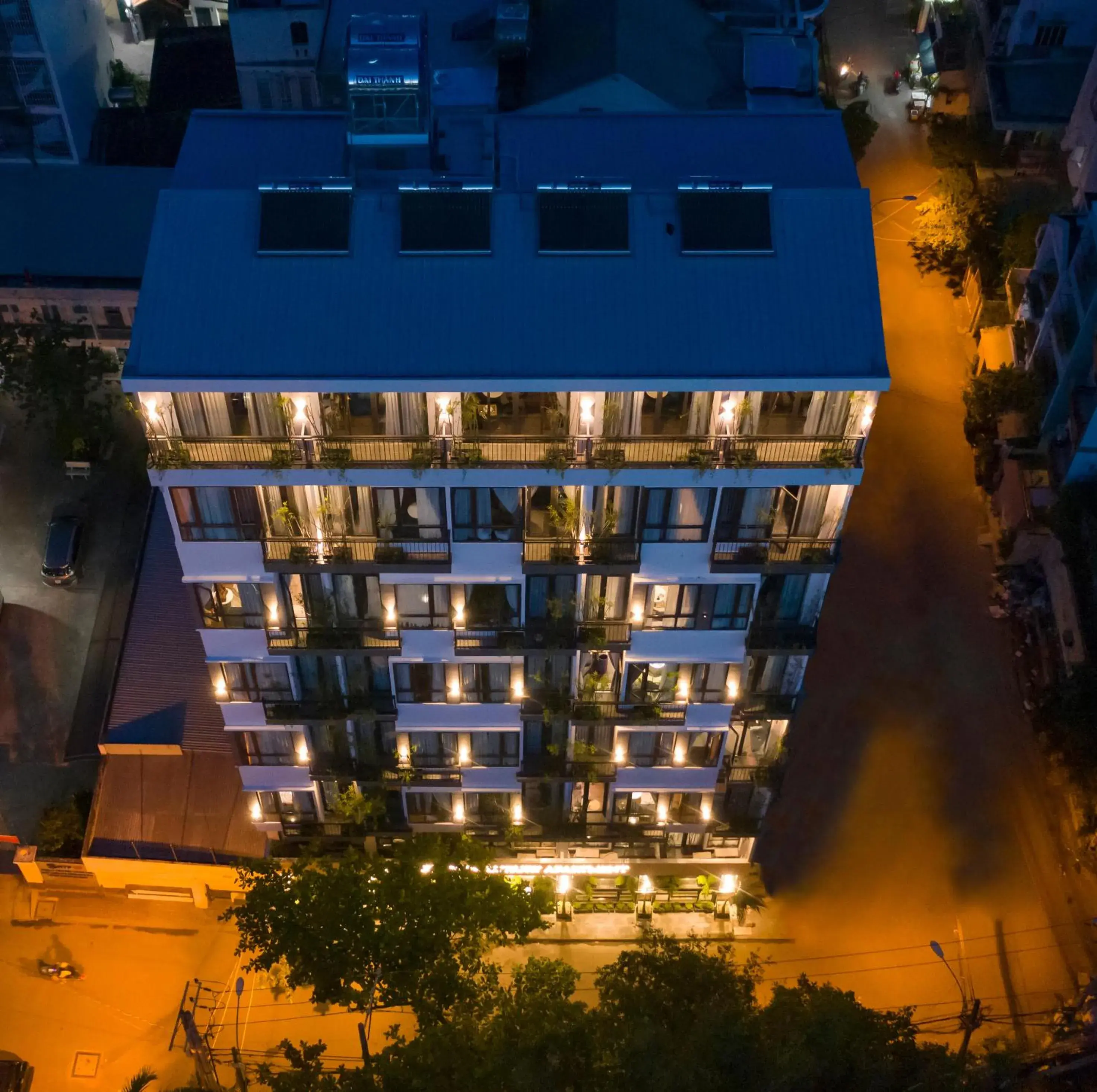 Property building in KunKin Luxury Hotel & Apartment Property building in KunKin Luxury Hotel & Apartment