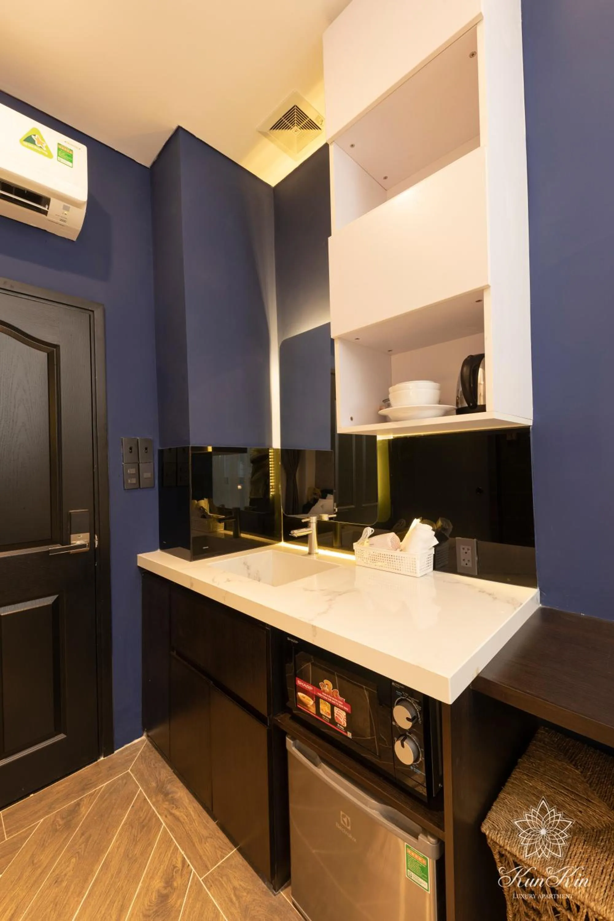 minibar in KunKin Luxury Hotel & Apartment