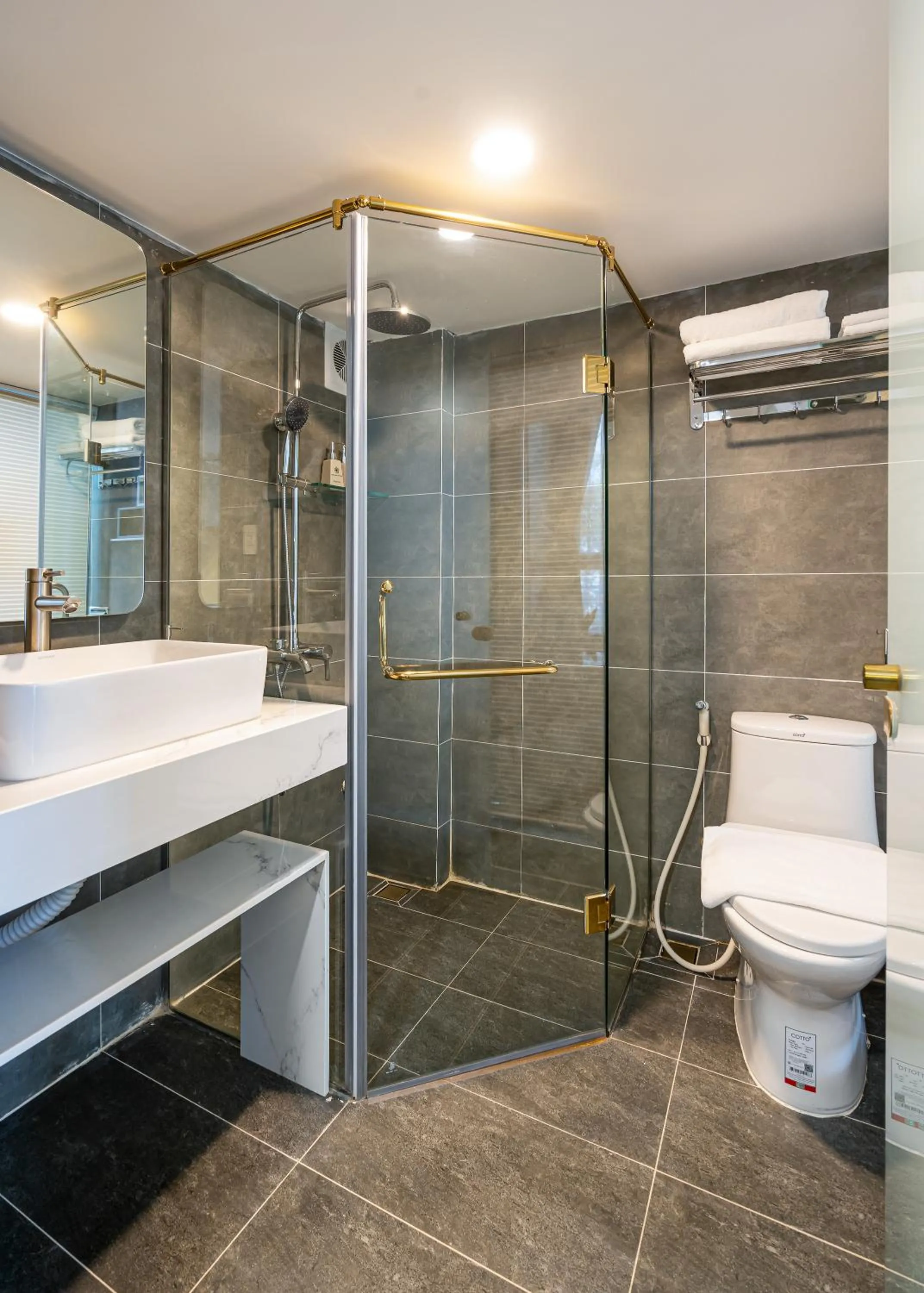 Bathroom in KunKin Luxury Hotel & Apartment
