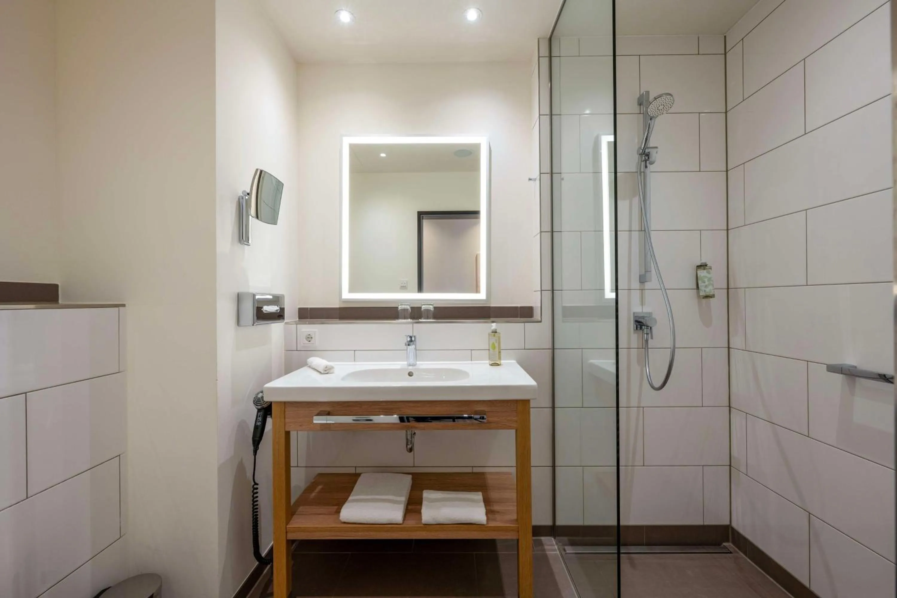 Bathroom in Hotel Anklamer Hof, BW Signature Collection