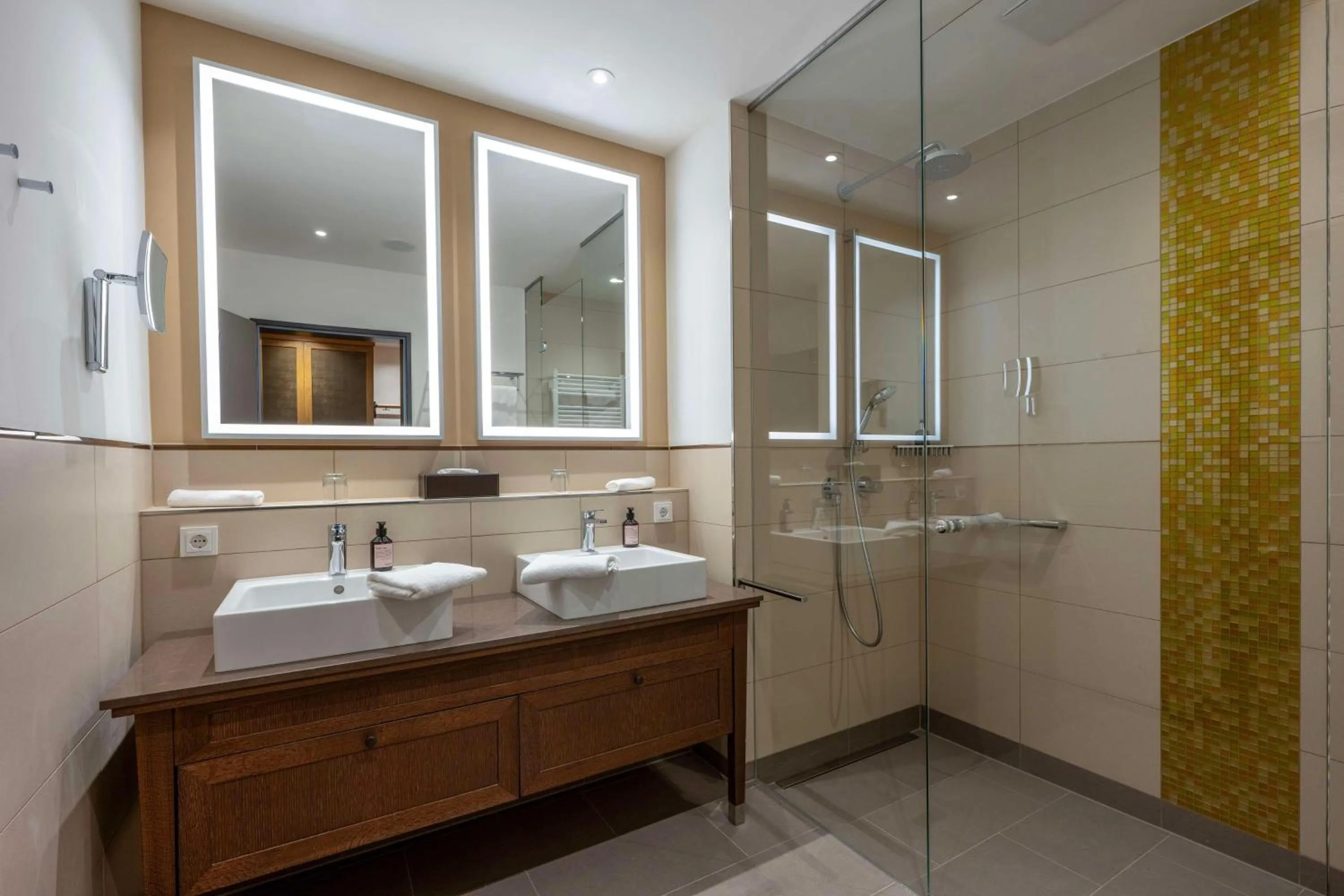 Bathroom in Hotel Anklamer Hof, BW Signature Collection