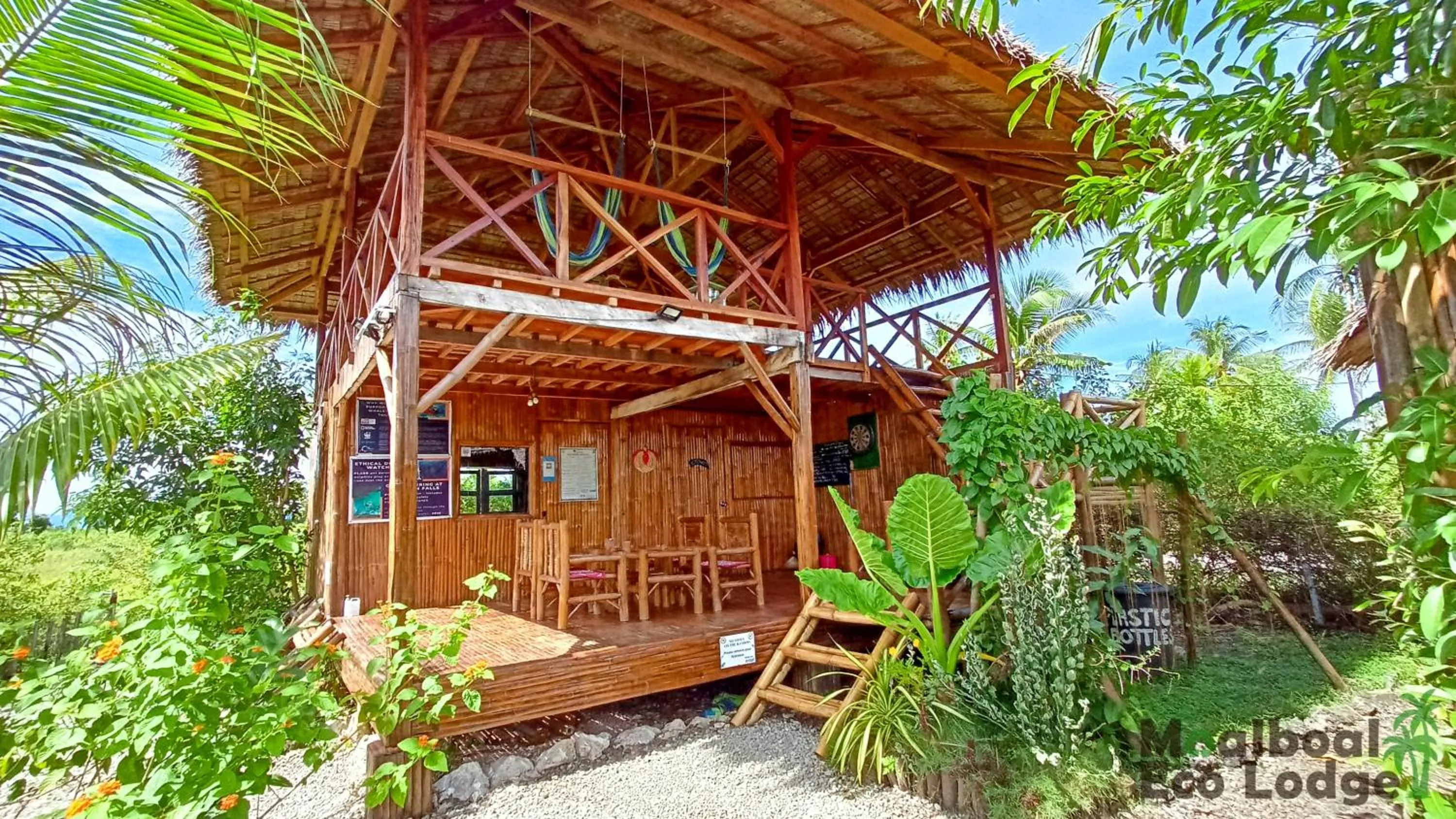 Property building in Moalboal Eco Lodge