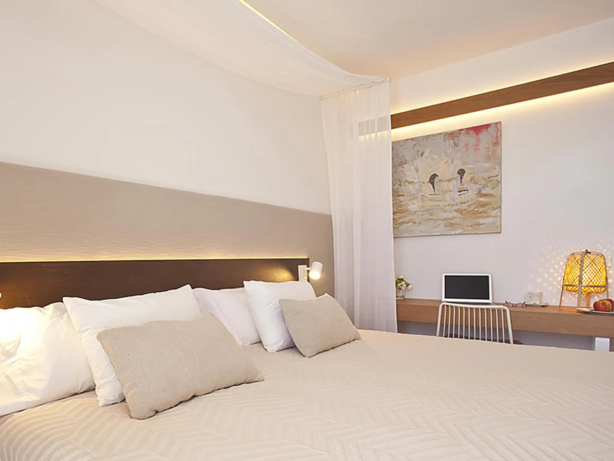 Bed in Ynaira hotel & Spa