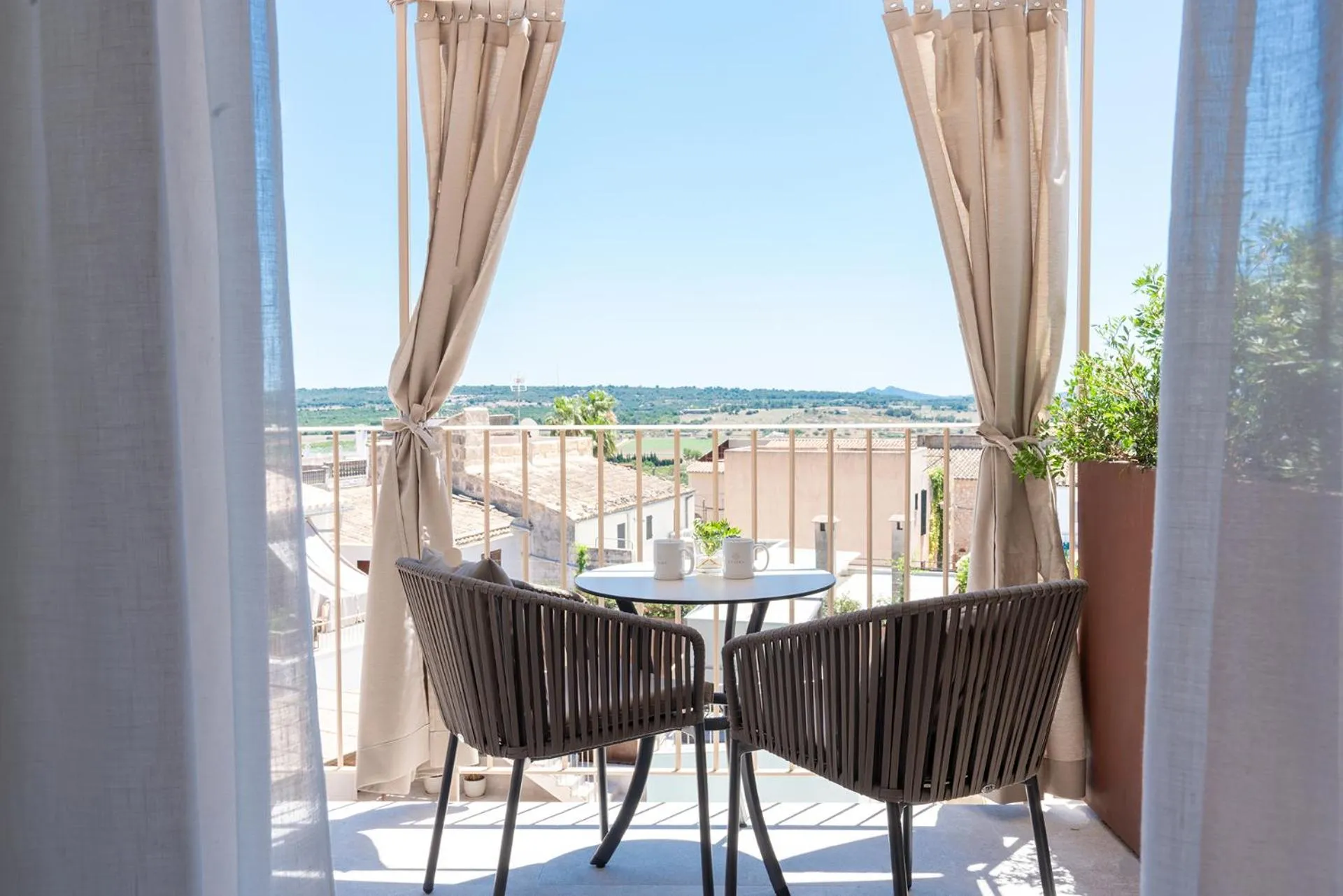 Balcony/Terrace in Ynaira hotel & Spa