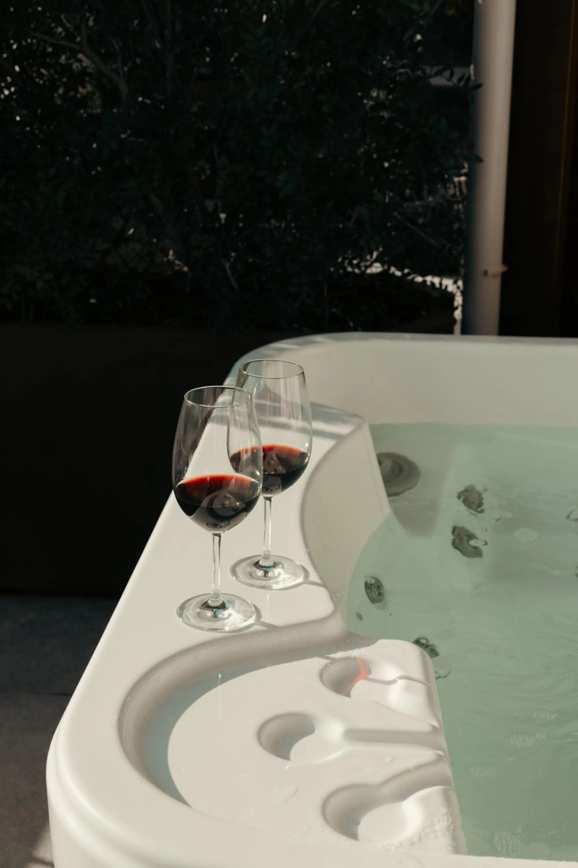 Hot Tub in Ynaira hotel & Spa