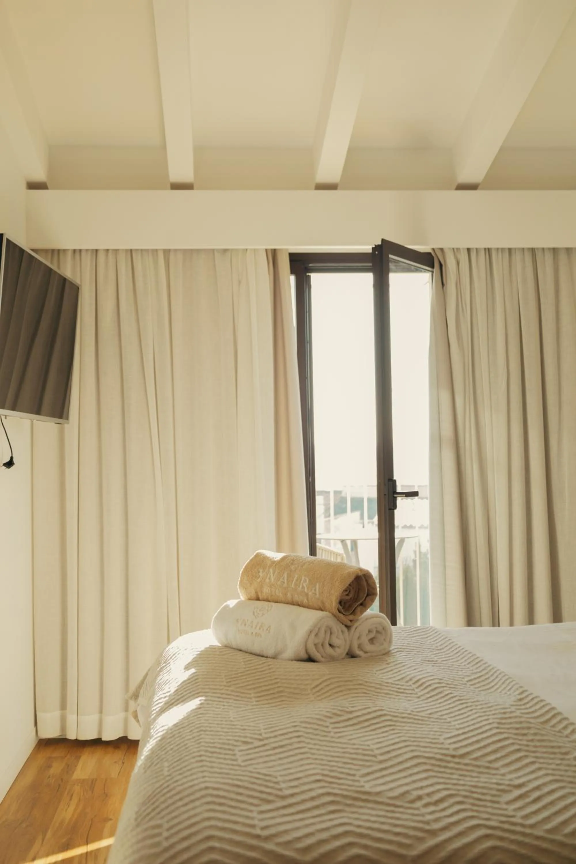 Bed in Ynaira hotel & Spa