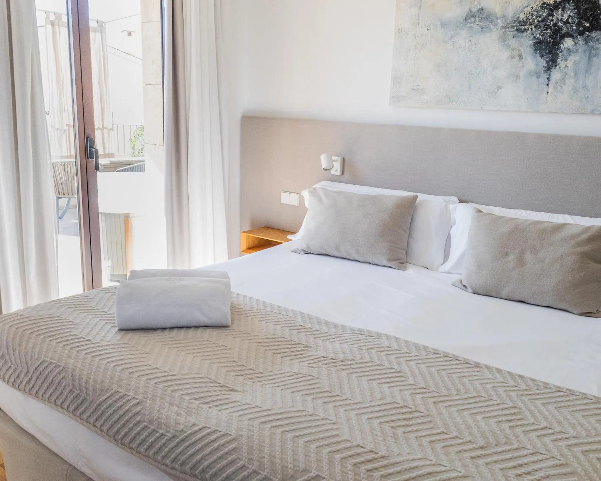 Photo of the whole room, Bed in Ynaira hotel & Spa