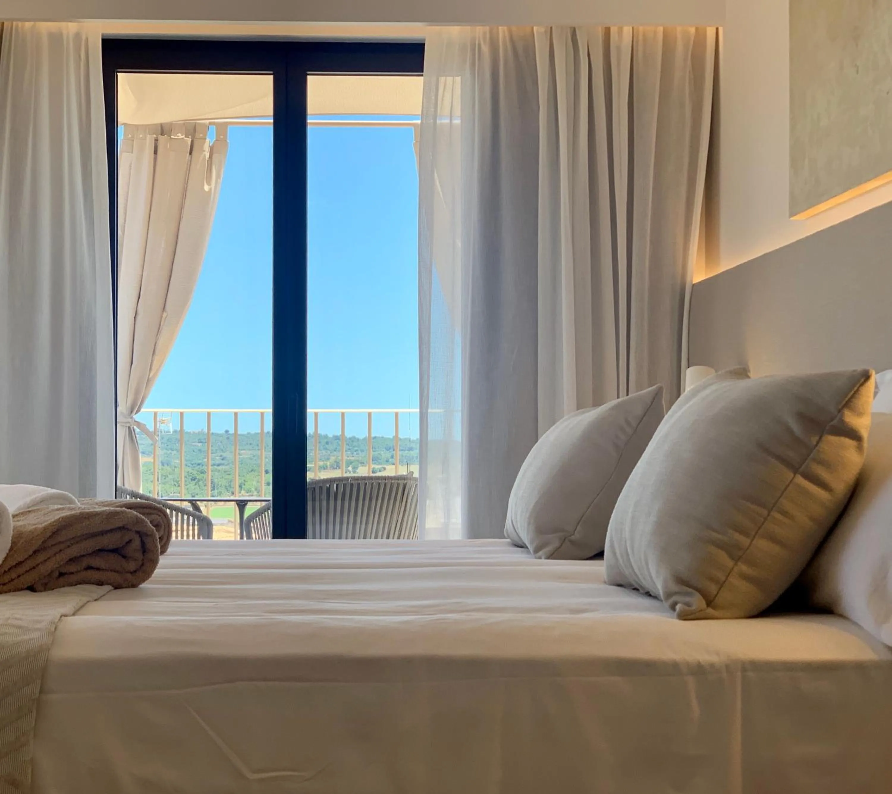 Photo of the whole room, Bed in Ynaira hotel & Spa